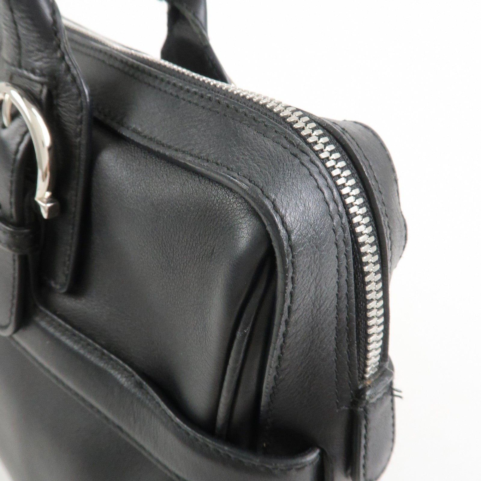 Ferragamo Gancini Leather Shoulder Bag Hand Bag Black