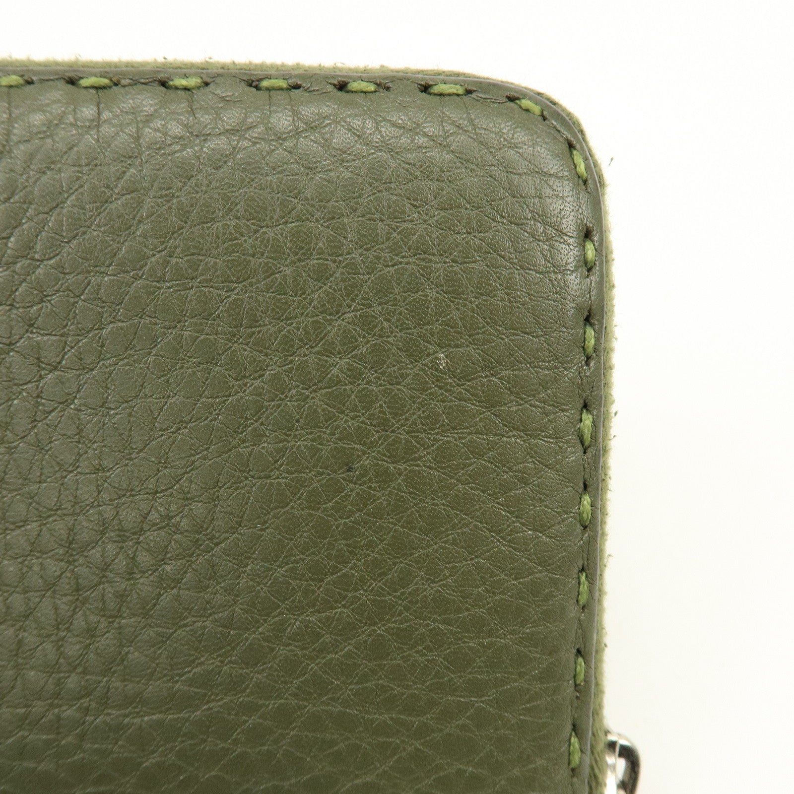 FENDI Selleria Leather Zippy Long Wallet Khaki 8M0299