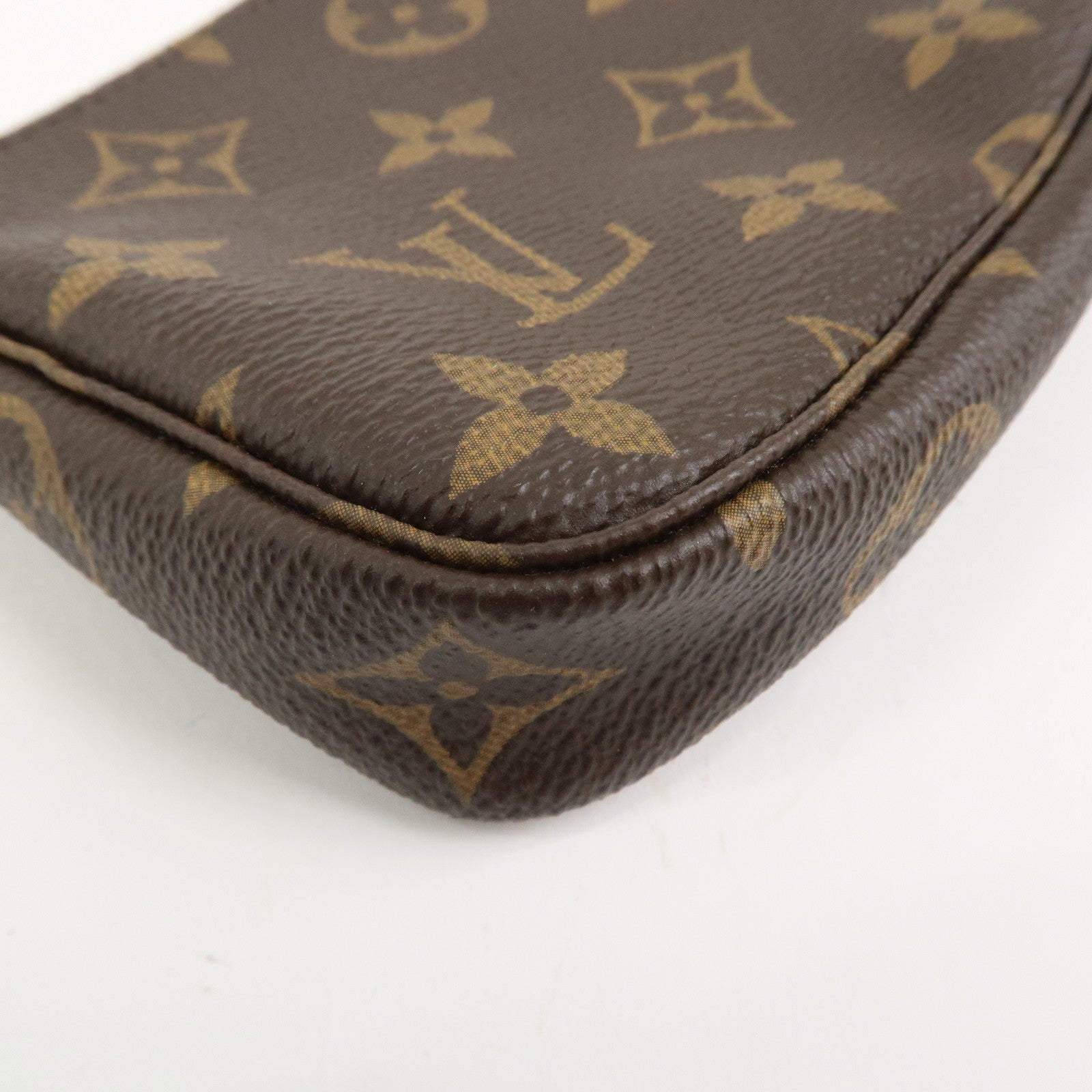 Louis Vuitton Monogram Mini Pochette Accessoires Hand Bag M58009