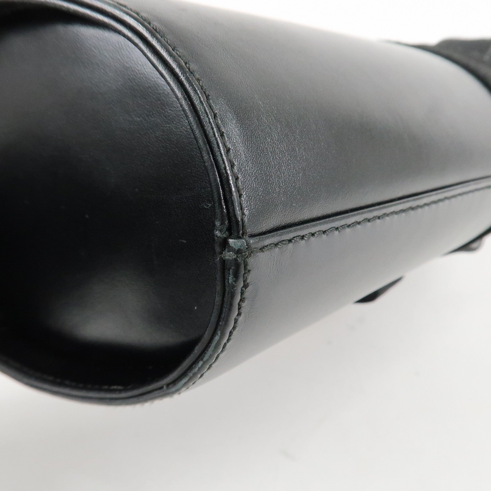 Ferragamo Vara Ribbon Leather Hand Bag Gold HDW Black Used