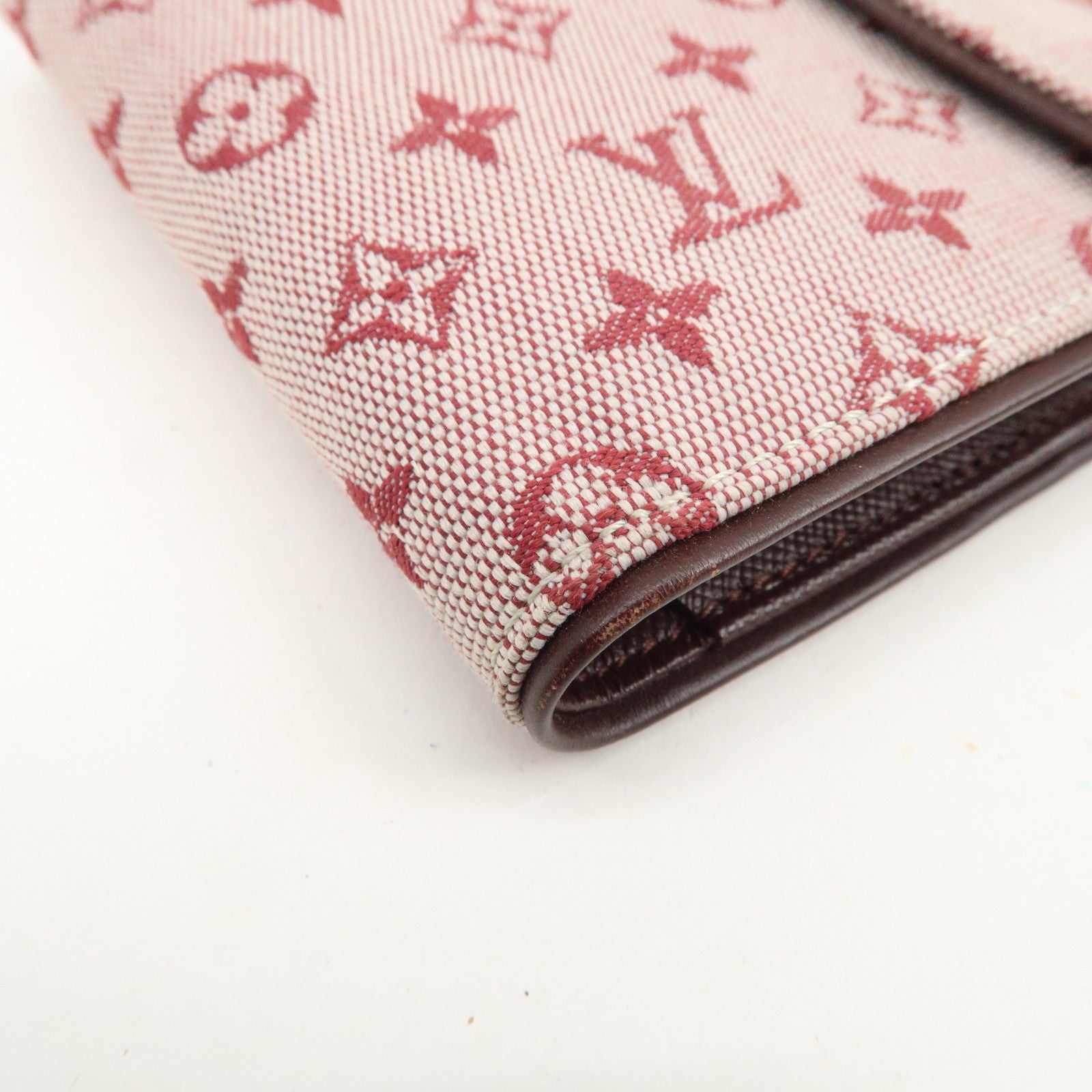 Louis Vuitton Monogram Mini Porte Billets Carte Credit Monnaie