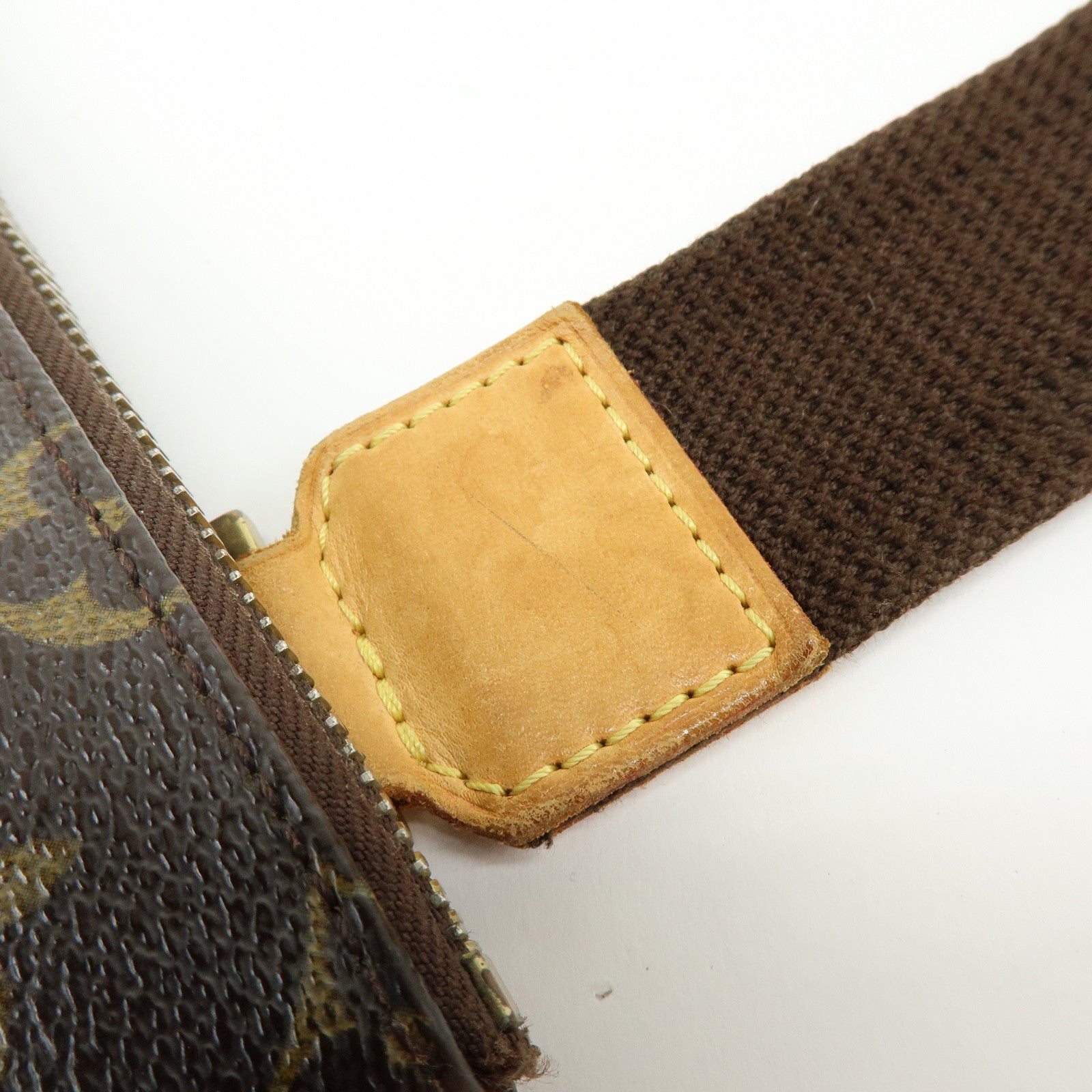 Louis Vuitton Monogram Pochette Bosphore Shoulder Bag M40044