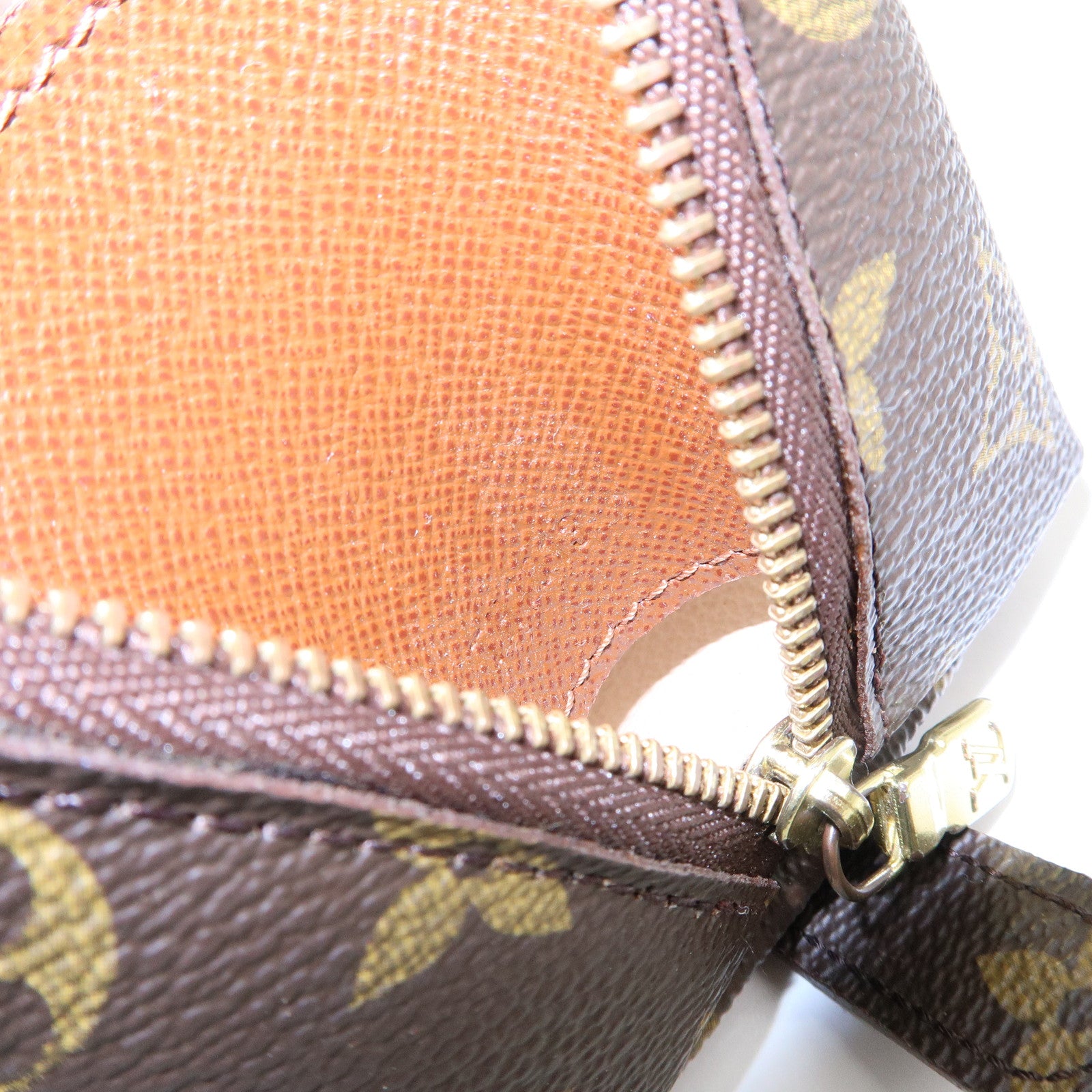 Louis Vuitton Monogram Trousse Demi Ronde Cosmetic Pouch M47520