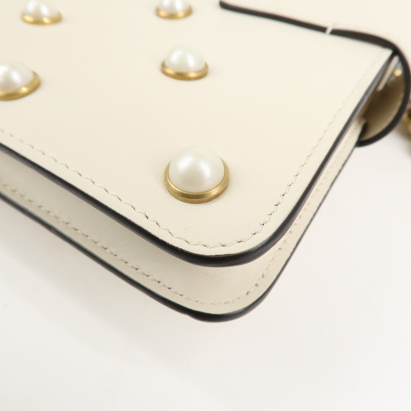 GUCCI  Broad Eye Leather Chain Shoulder Bag Ivory 453778