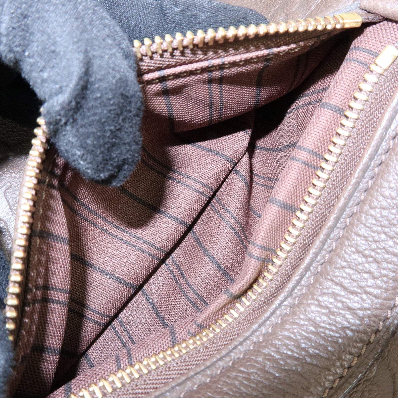 Louis Vuitton Monogram Empreinte Lumineuse PM Shoulder Bag M94170