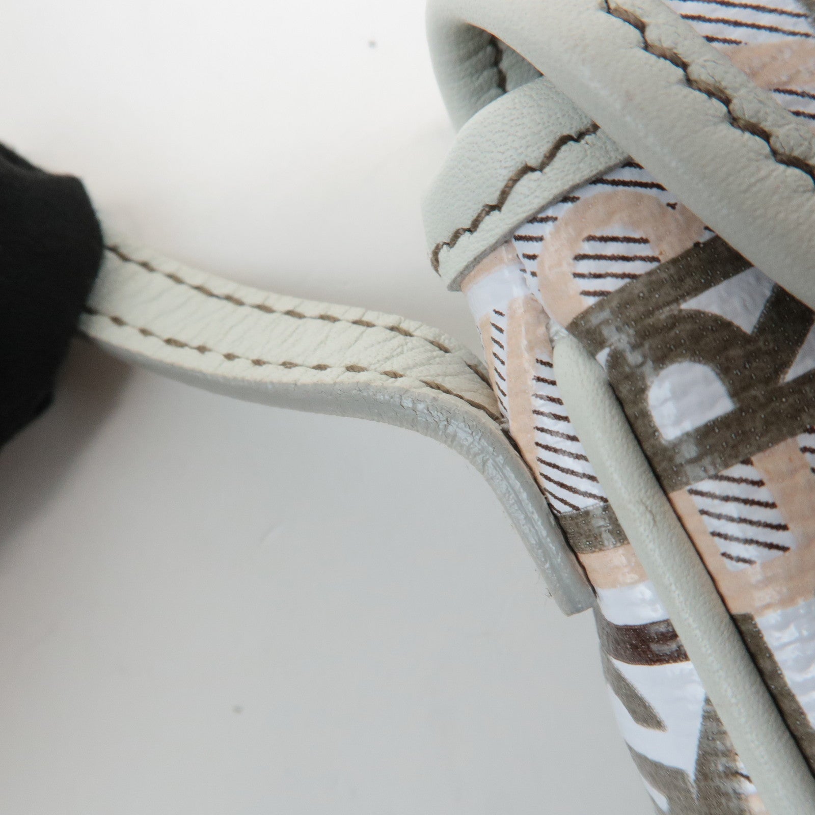 Ferragamo Leather PVC Accessoires Pouch Shoulder Bag Multicolor Used