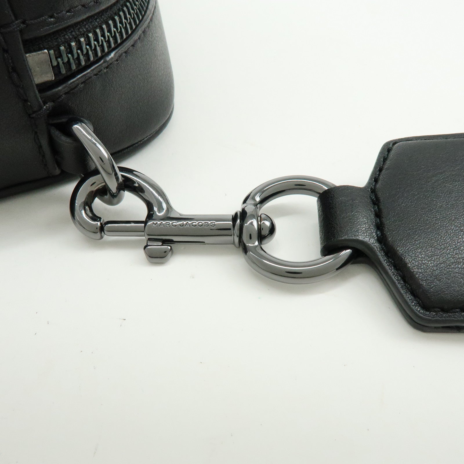 MARC JACOBS Leather Nylon Shoulder Bag Crossbody Bag Black