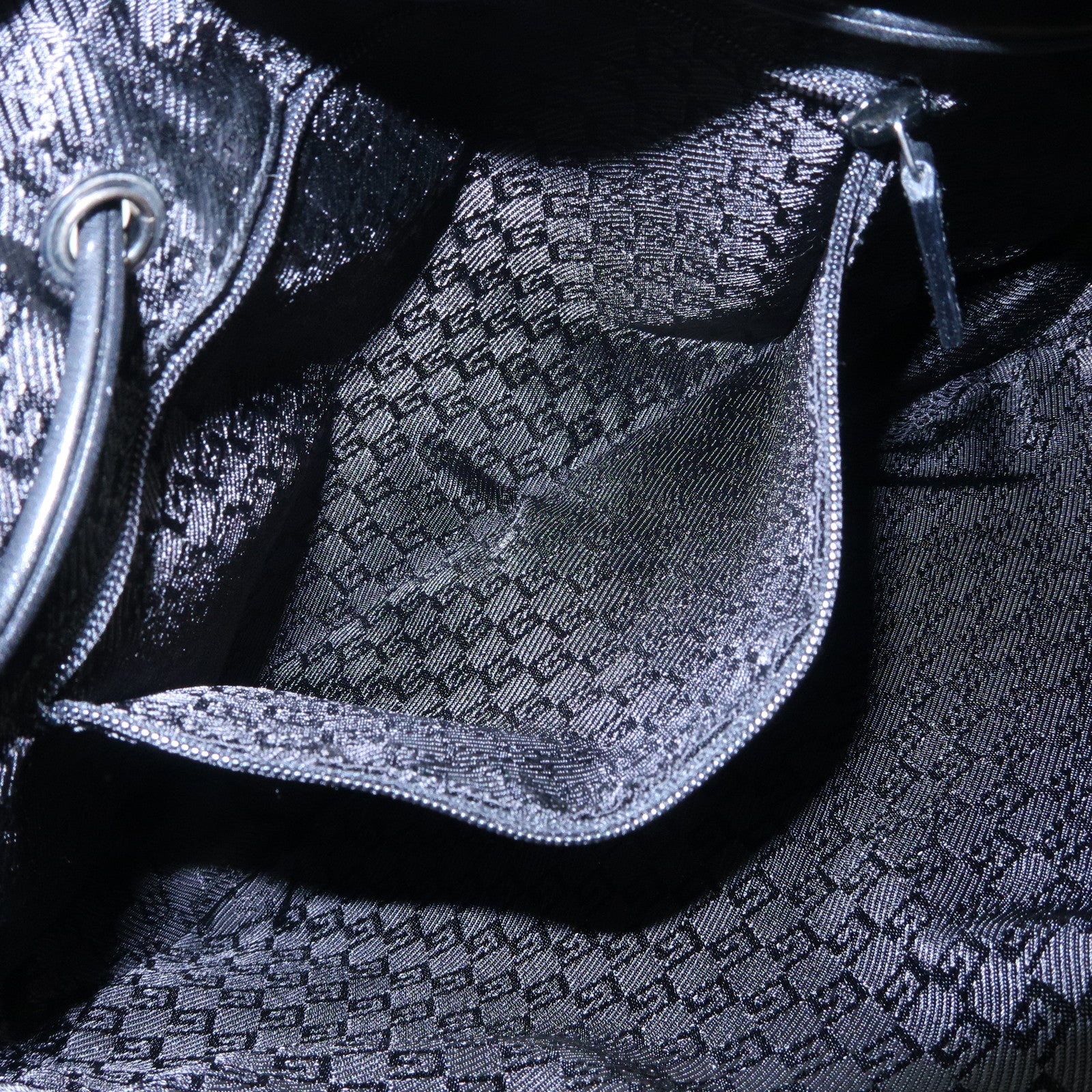 GUCCI Logo Leather Shoulder Bag Hand Bag Black 001・3748