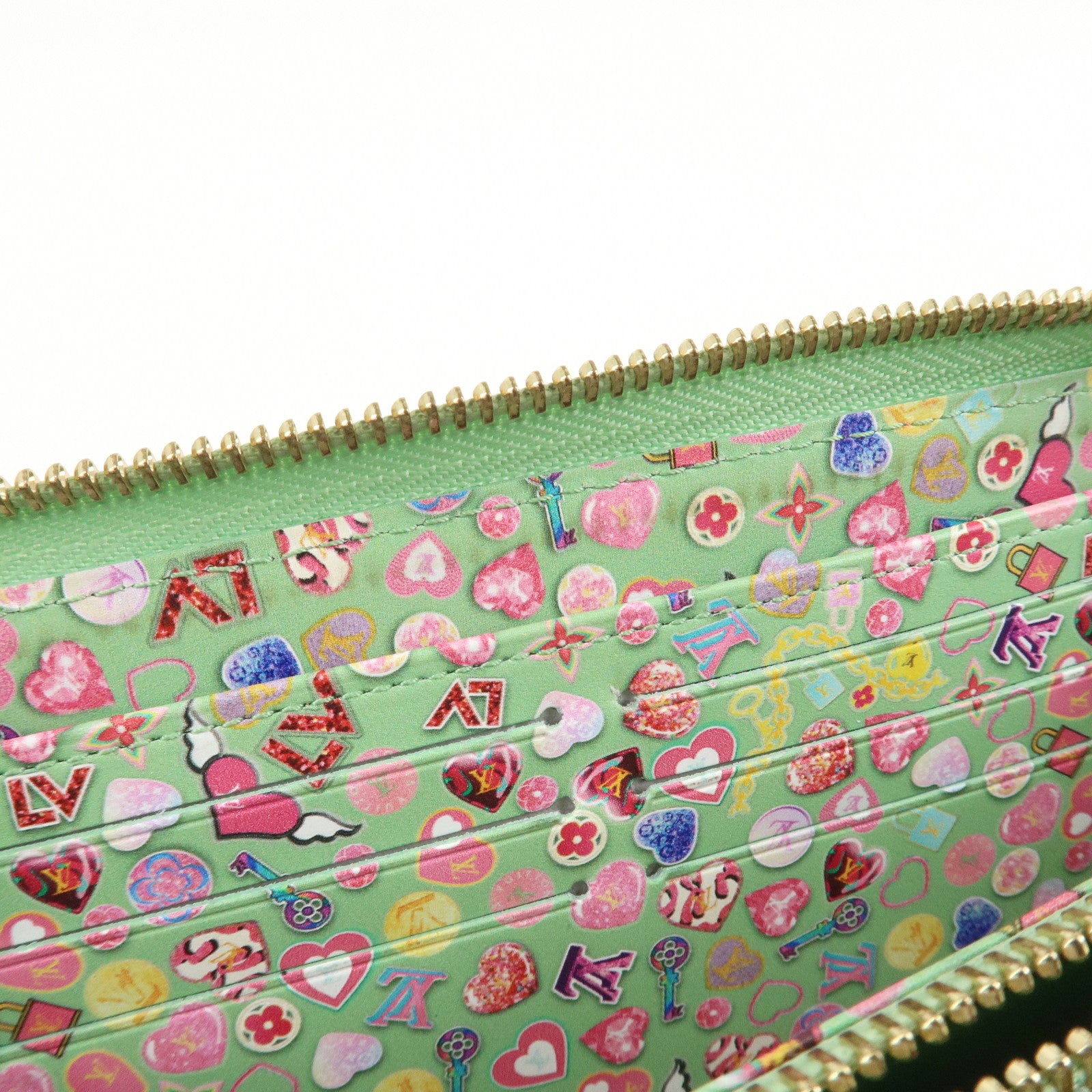 Louis Vuitton Monogram Vernis Zippy Wallet Gummy Apple M82065