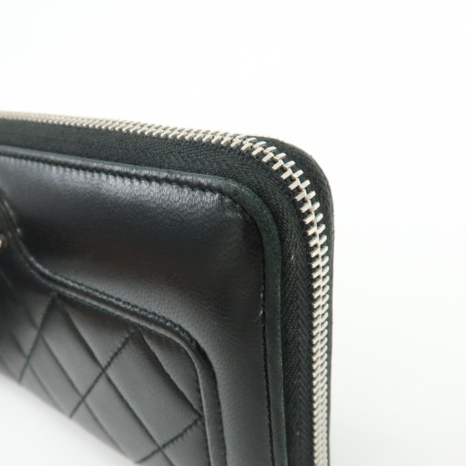 CHANEL COCO Mark Matelasse Lamb Skin Round Zippy Wallet Black