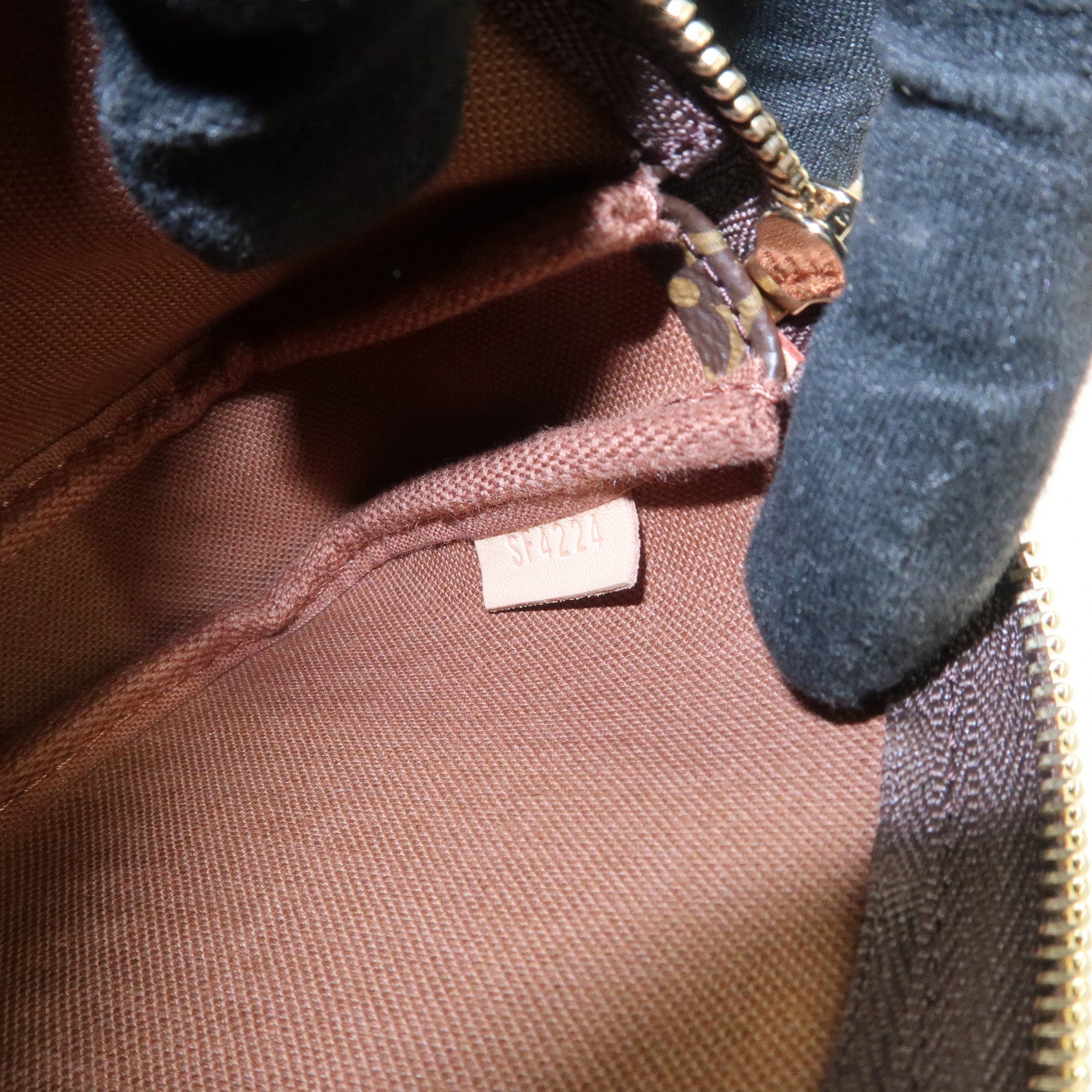 Louis Vuitton Monogram Mini Pochette Accessoires Hand Bag M58009