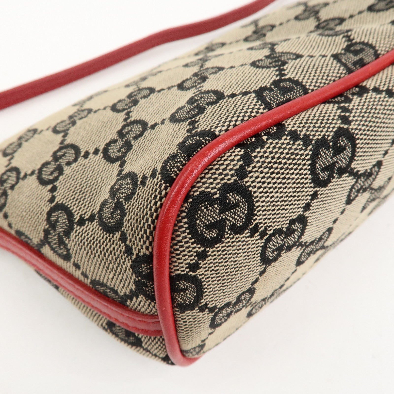 GUCCI GG Canvas Leather Accessory Pouch Hand Bag 039.1103