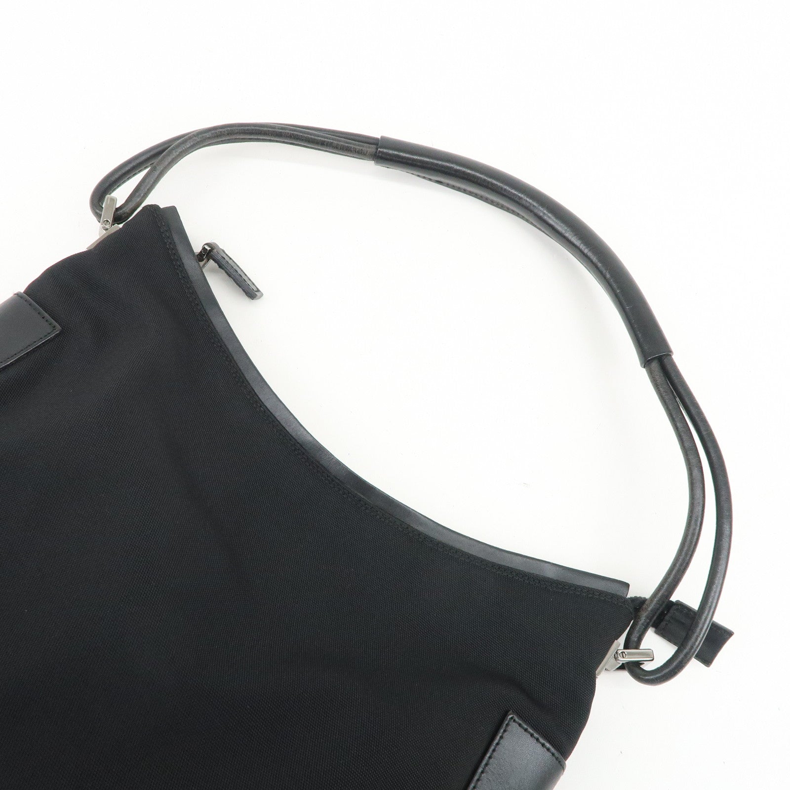 GUCCI Nylon Leather Shoulder Bag Hand Bag Black 001 ・3766