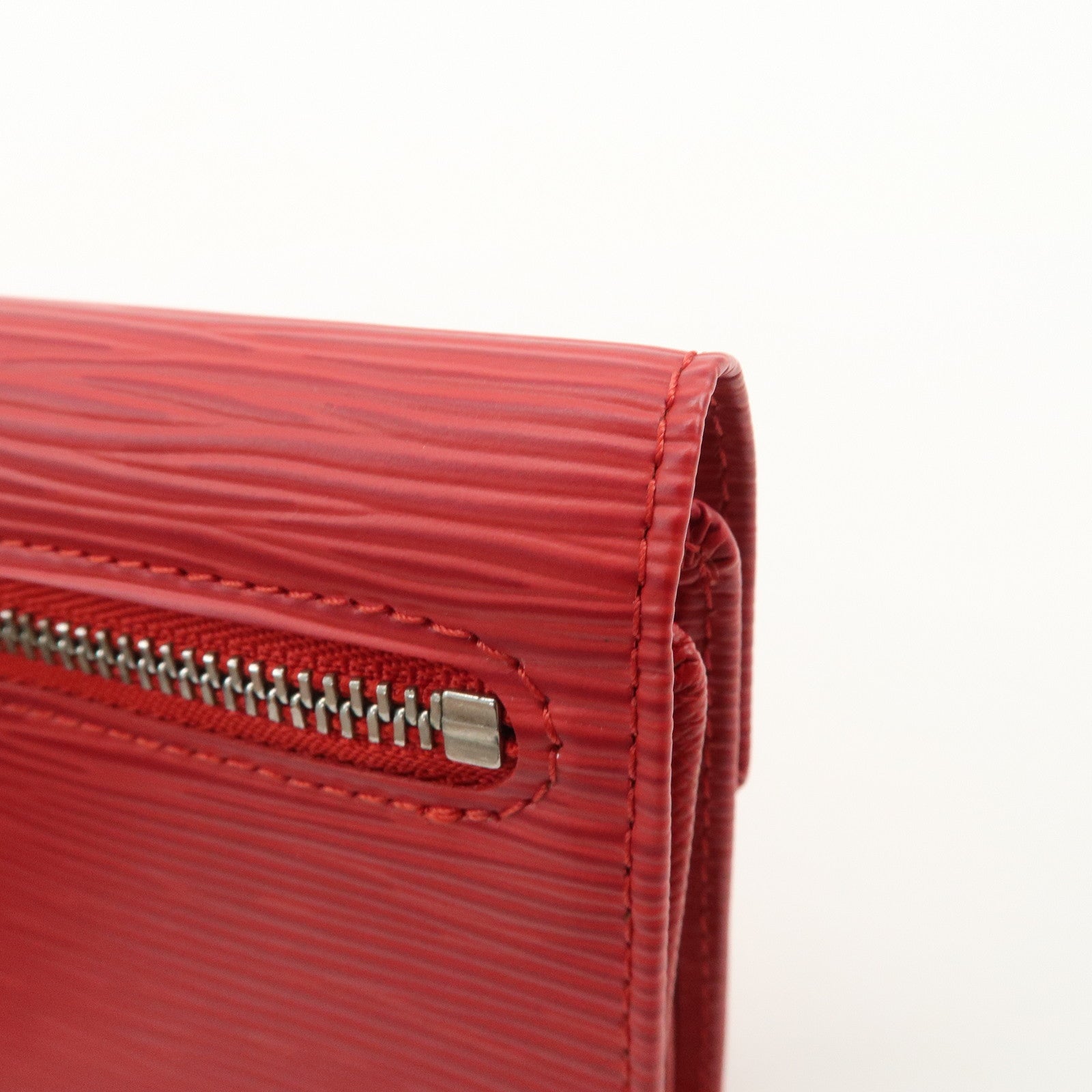 Louis Vuitton Epi Portefeuille Koala Wallet Rouge M5801E