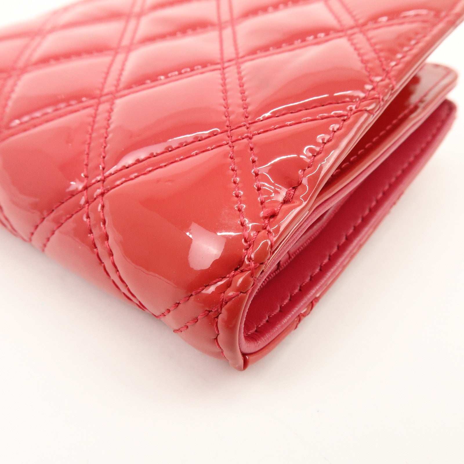 CHANEL COCO Mark Bicolore Patent Leather Compact Wallet Red