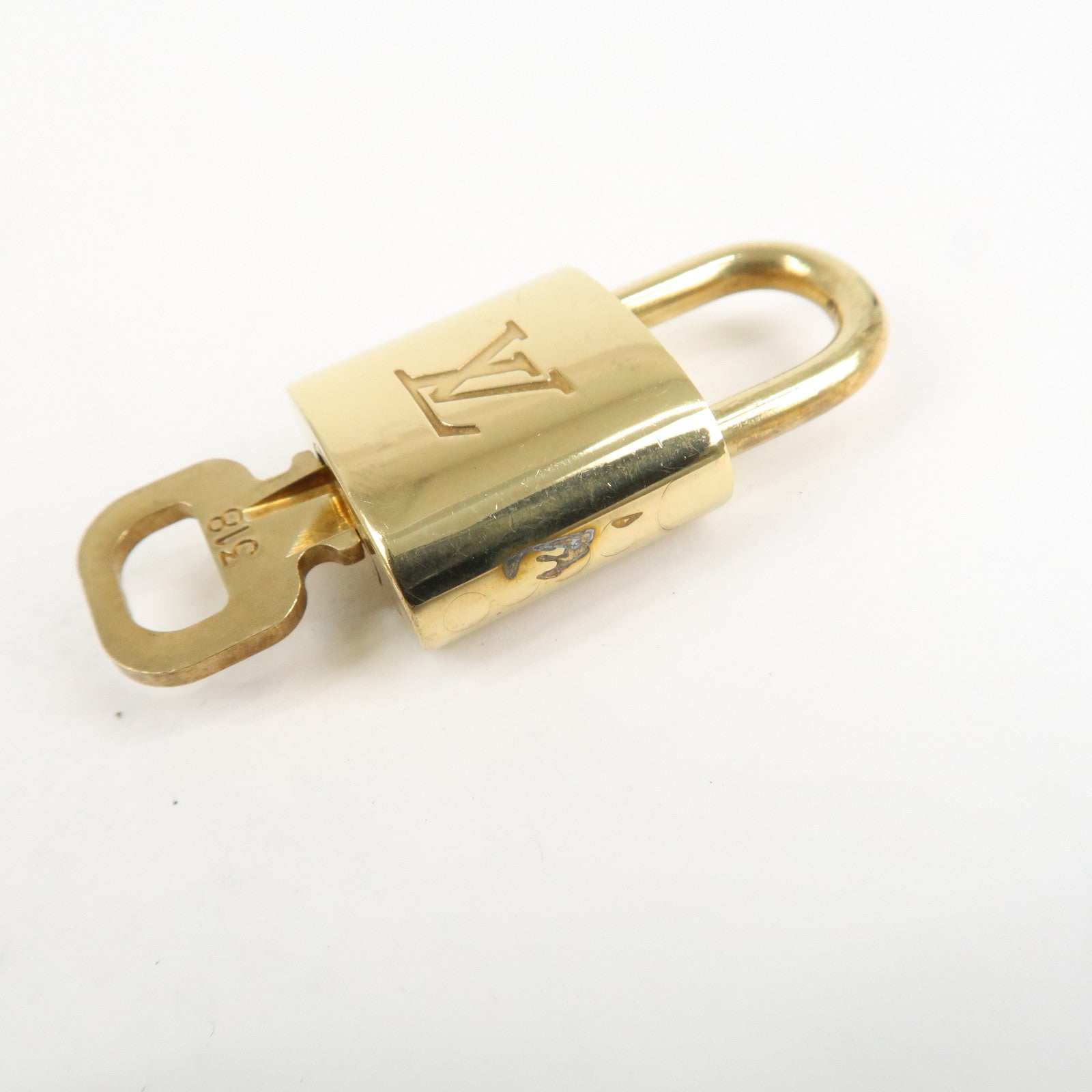 Louis Vuitton Set of 10 Lock & Key Cadena Key Lock Metal Gold Used