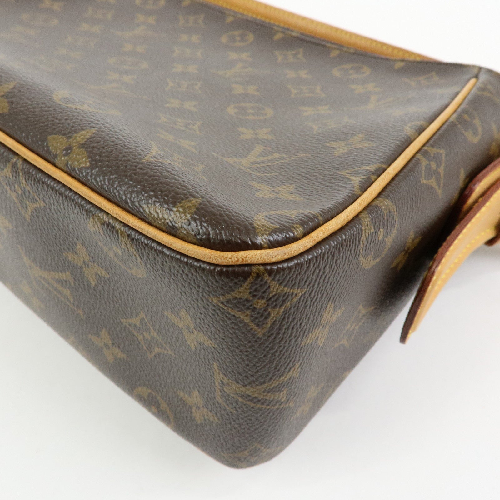 Louis Vuitton Monogram Viva Cite GM Shoulder Bag Brown M51163