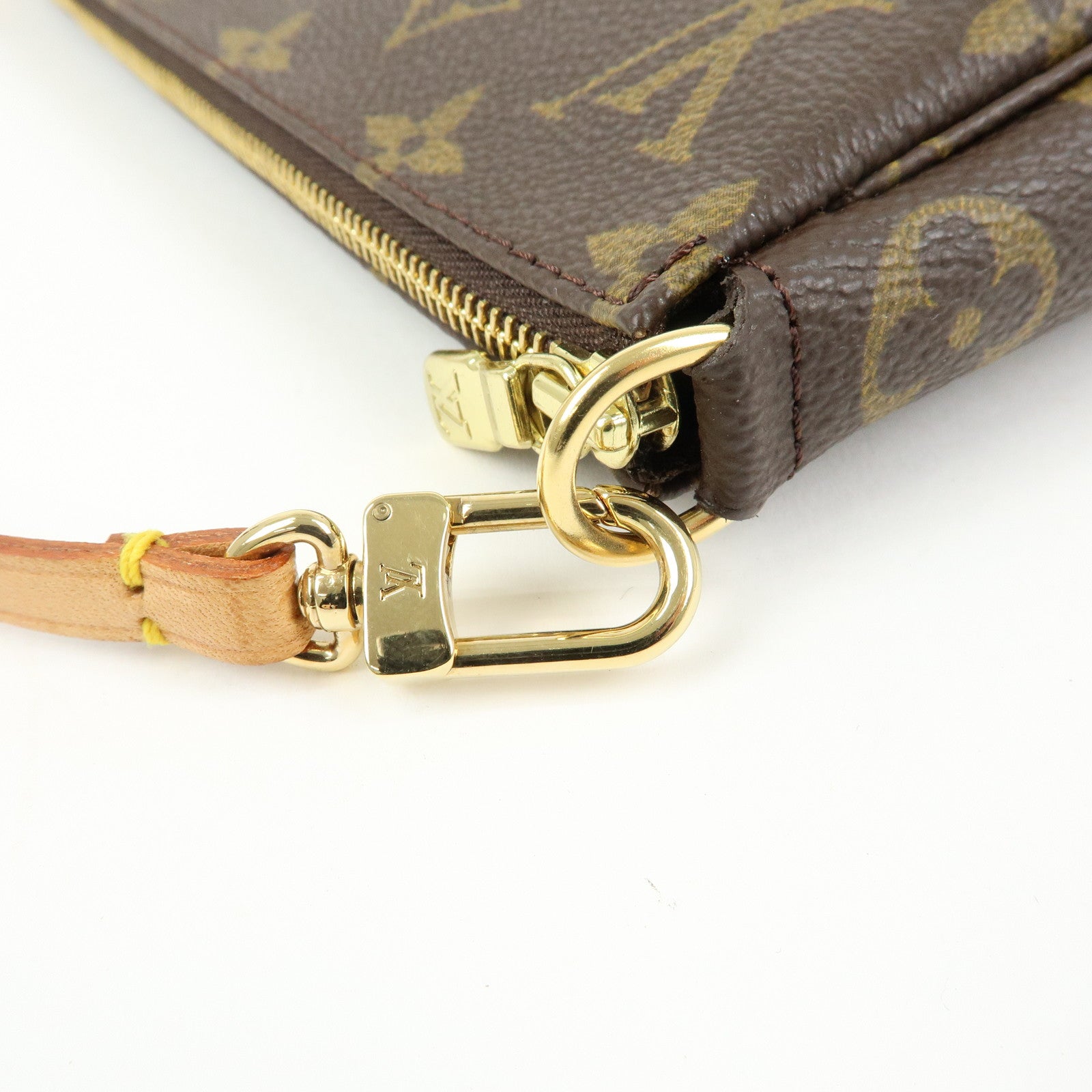 Louis Vuitton Monogram Pochette Accessoires Pouch Hand Bag M51980