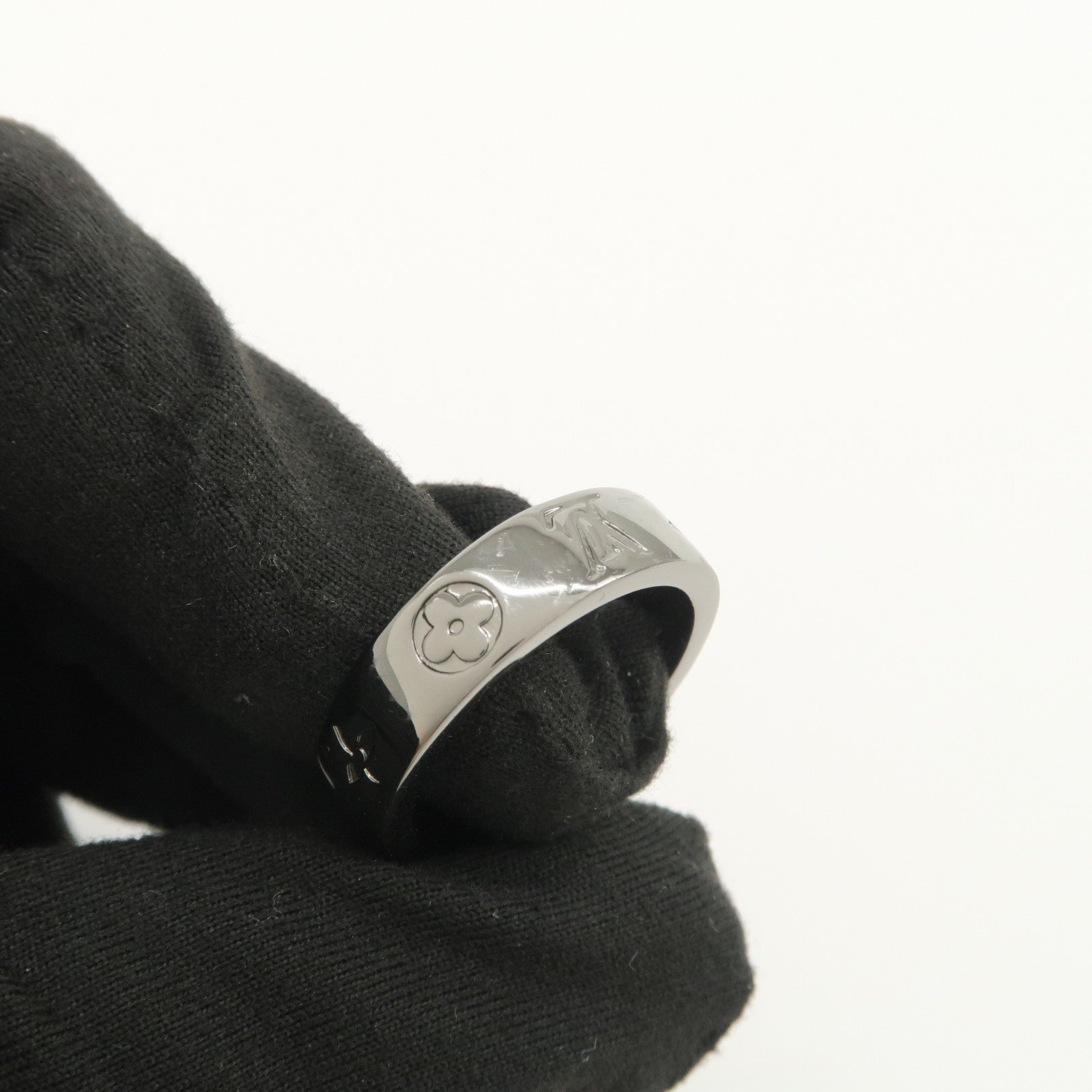 Louis Vuitton Monogram Mosaic Thin Ring Metal M Black Silver M1181