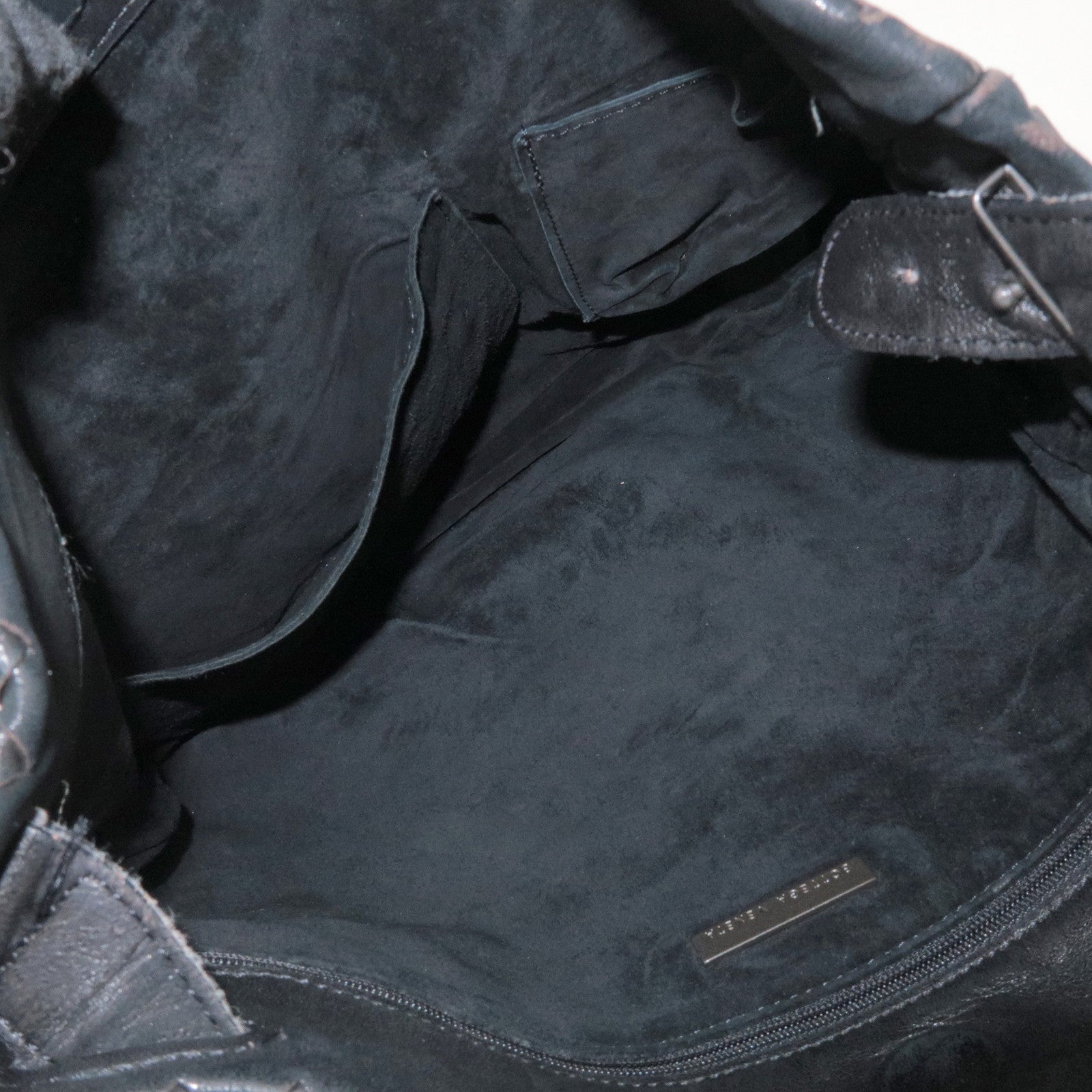 BOTTEGA VENETA Intrecciato Leather Shoulder Bag Black 105001