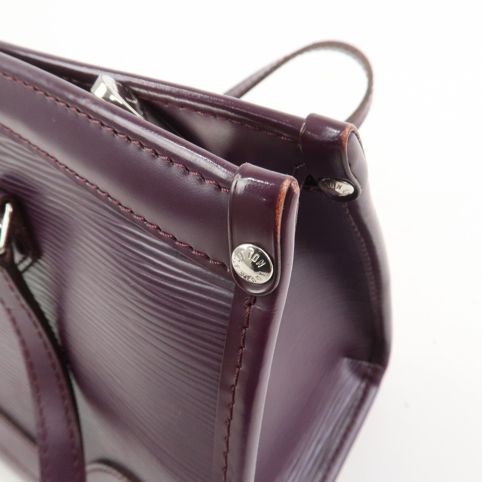 Louis Vuitton Epi Madeleine PM Shoulder Bag Hand Bag Cassis M5933K