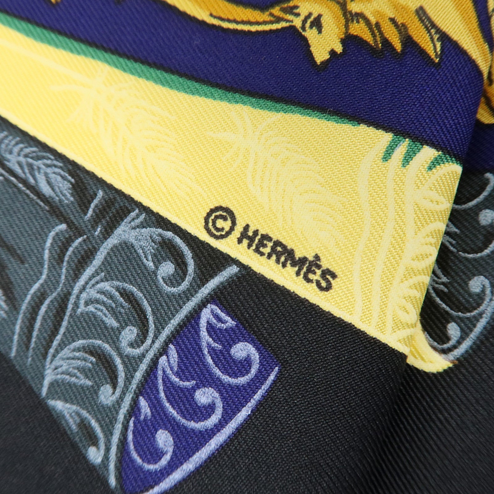 HERMES Carre 90 Silk 100% Scarf Black Yellow Used