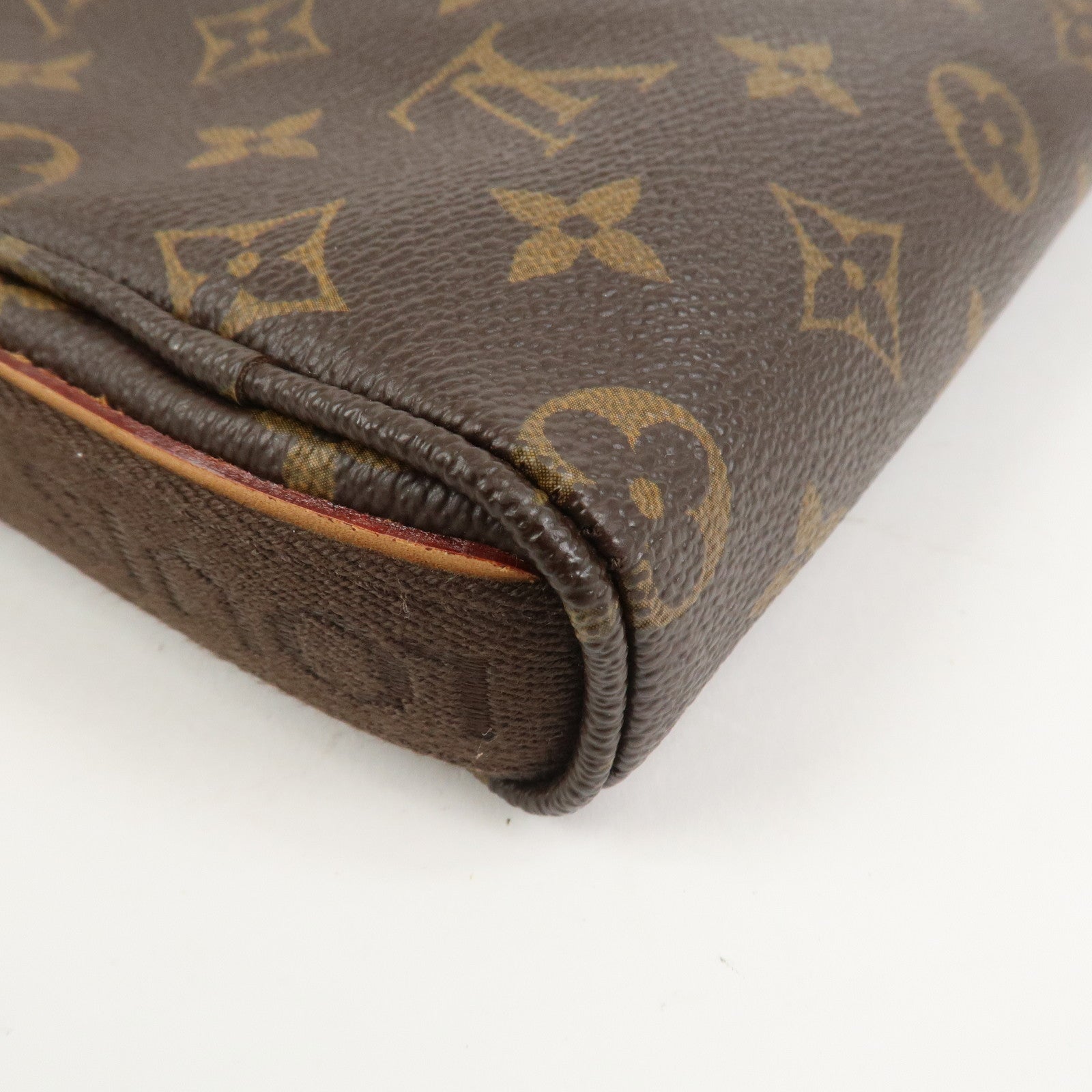 Louis Vuitton Monogram Trotteur Beaubourg Shoulder Bag Brown M97037