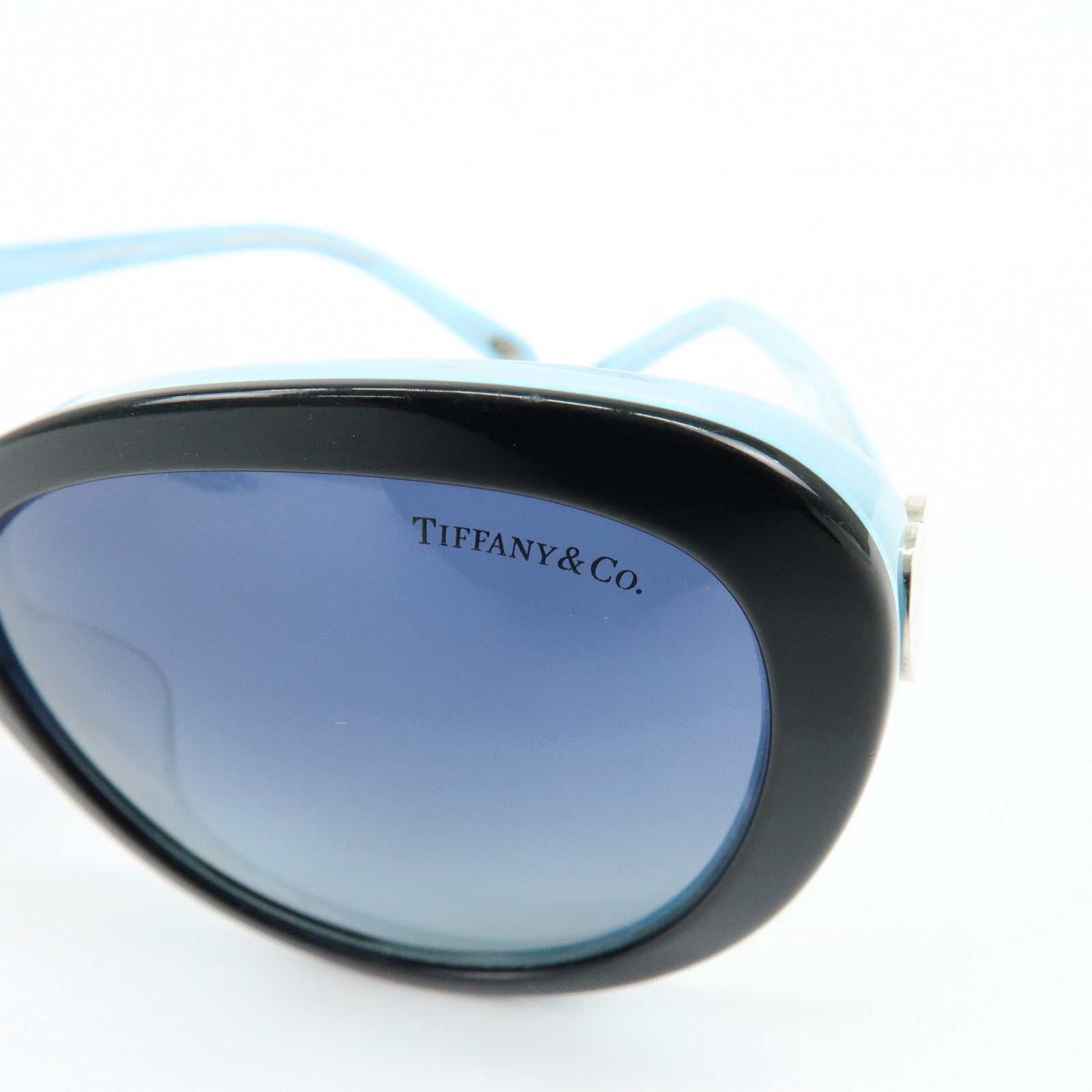 Tiffany & Co Return to Tiffany Plastic Sunglasses Black Light Blue