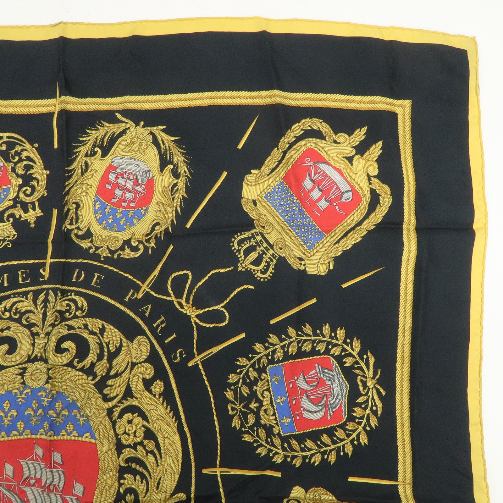 HERMES Carre 90 Silk 100% LES ARMES DE PARIS Scarf Black Gold
