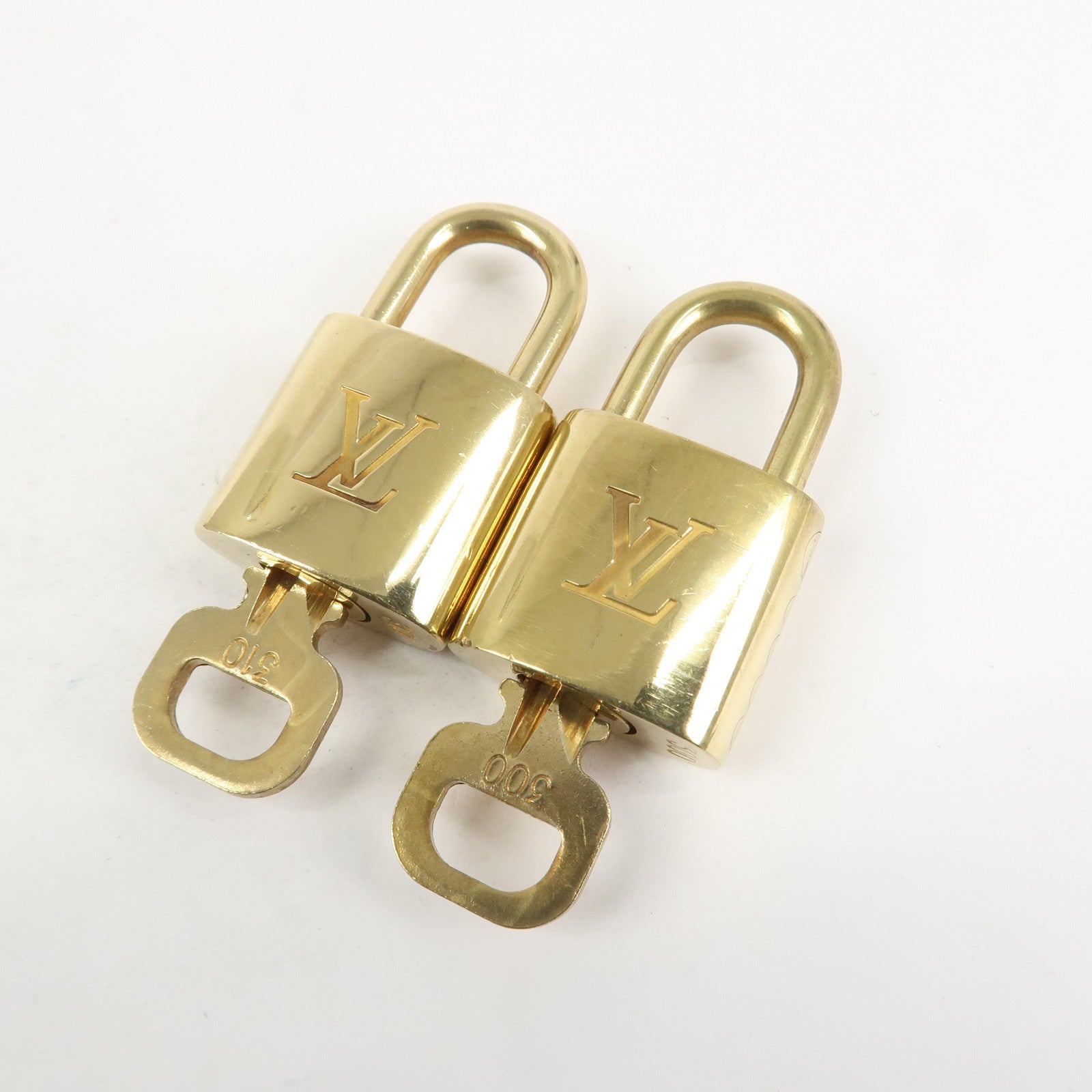 Louis Vuitton Set of 10 Lock & Key Cadena Key Lock Metal Gold