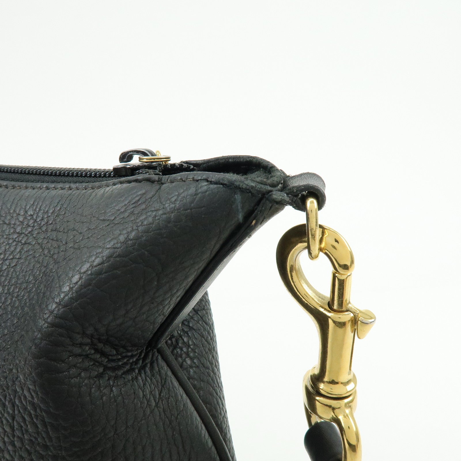 GUCCI Leather Shoulder Bag Crossbody Bag Black 001・115・1206