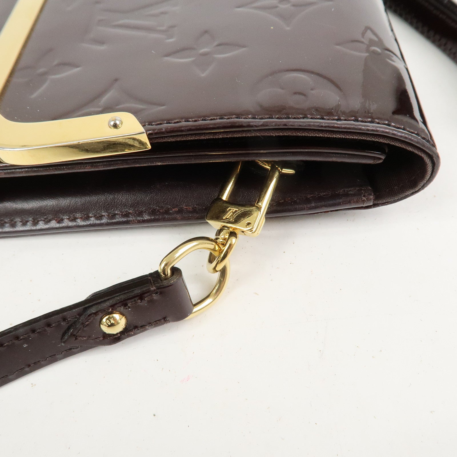 Louis Vuitton Vernis Rossmore PM Shoulder Bag Amarante M91546