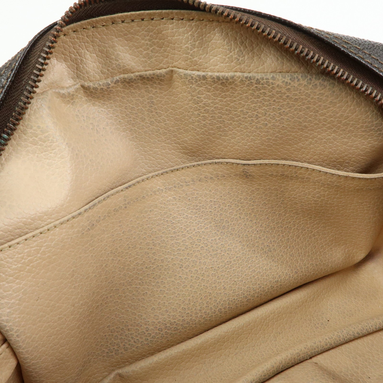 Louis Vuitton Monogram Trousse Toilette 23 Cosmetic Pouch M47524