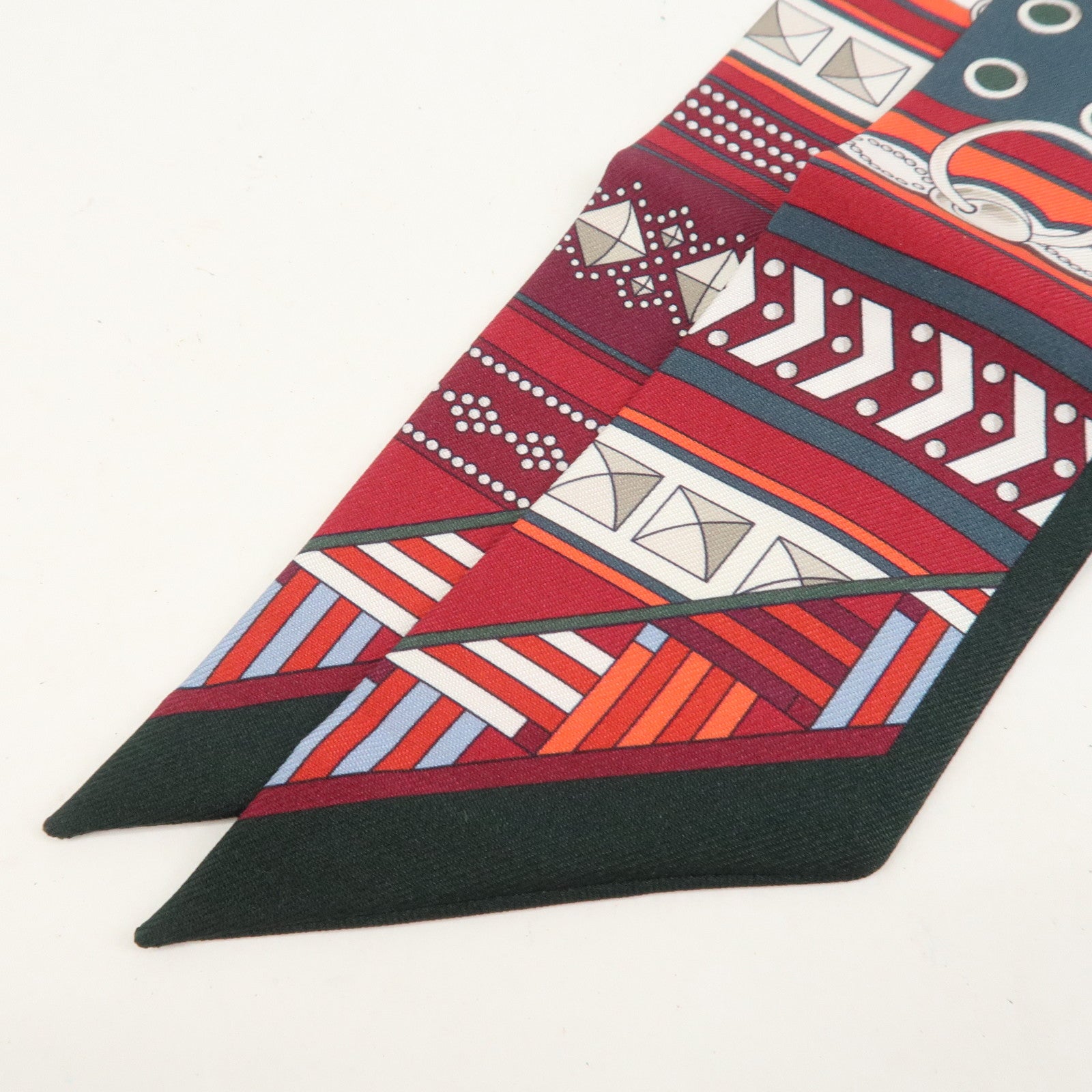 HERMES Twilly Silk 100% Scarf COLLIERS DE CHIENS REMIX Green Red