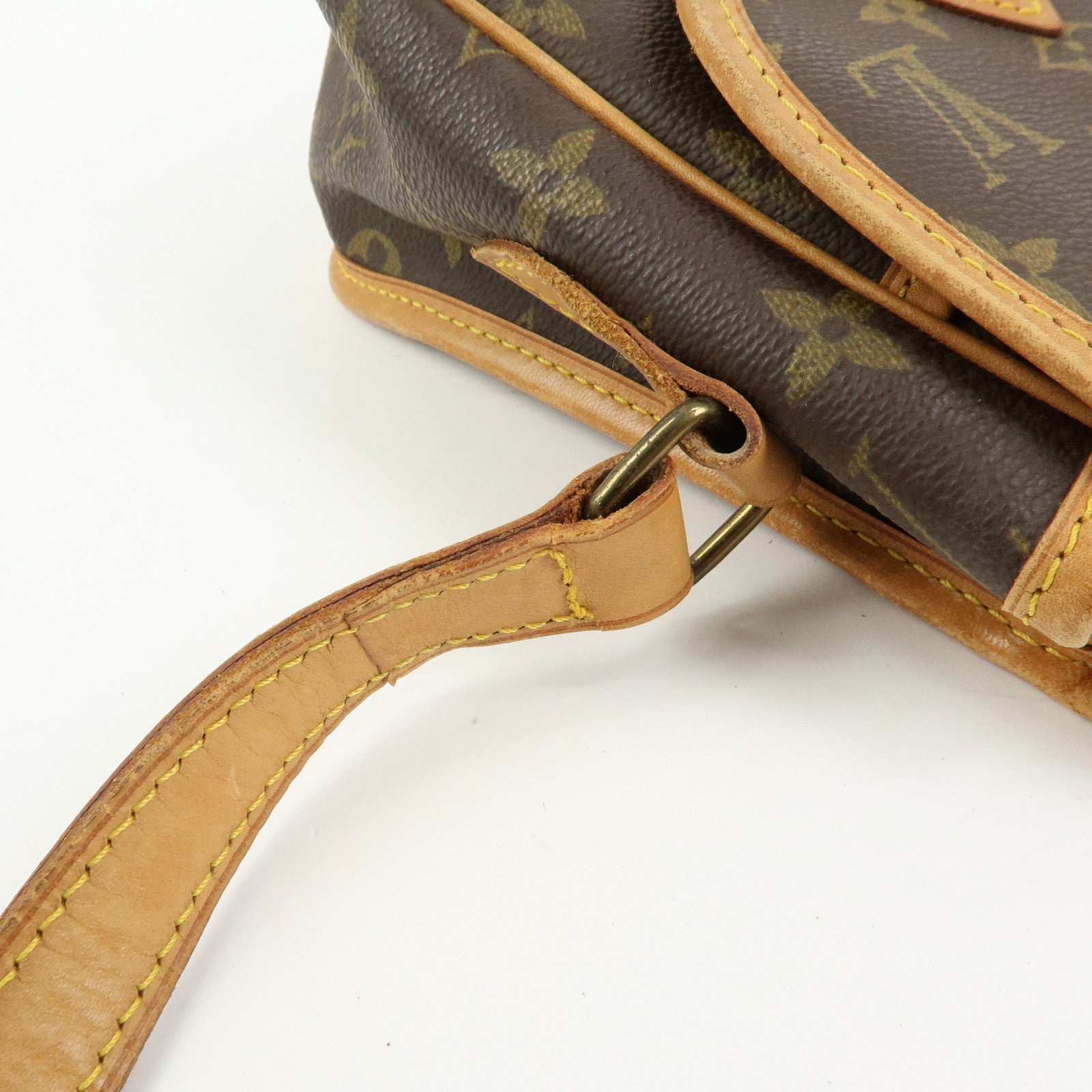 Louis Vuitton Monogram Gibeciere MM Shoulder Bag M42247