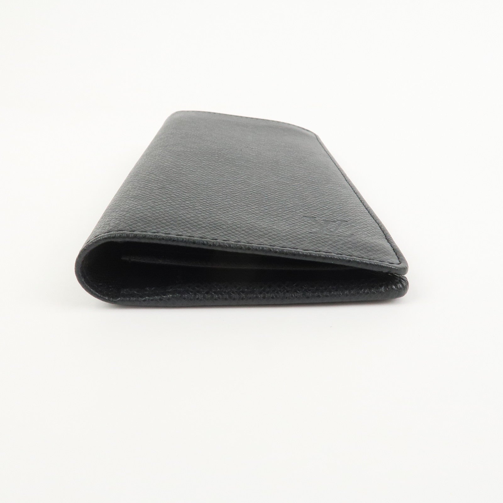 Louis Vuitton Taiga Portefeuille Brazza Bi-fold Long Wallet M30501