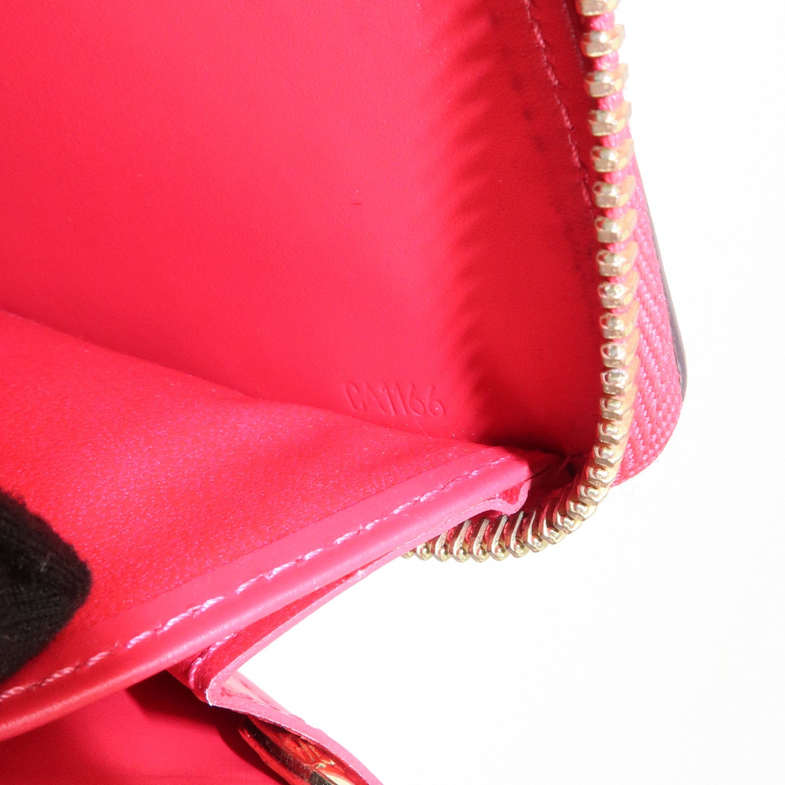 Louis Vuitton Monogram Vernis Zippy Wallet Rouge Grenadine M91732