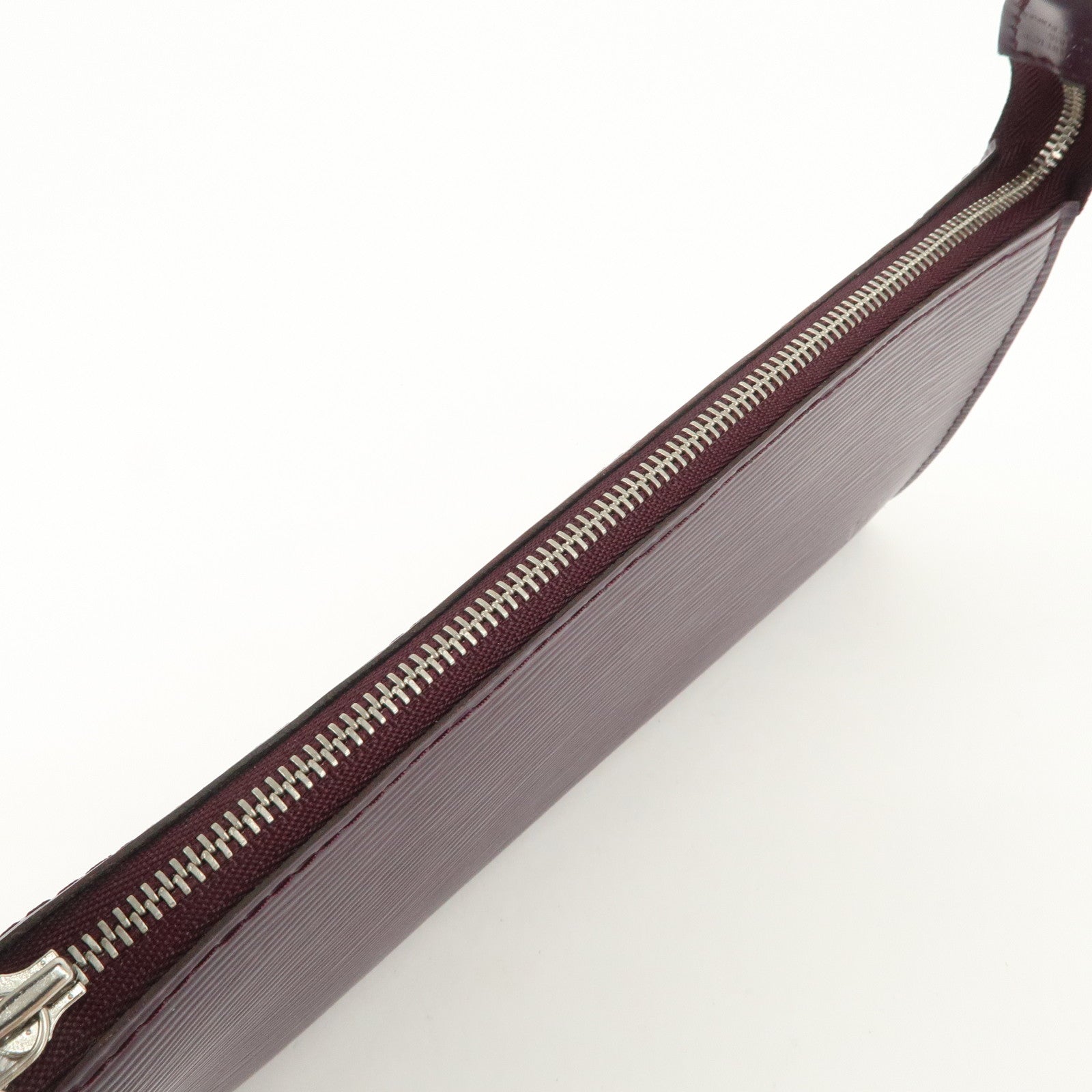 Louis Vuitton Epi Leather Pochette Accessoires Cassis M5298K