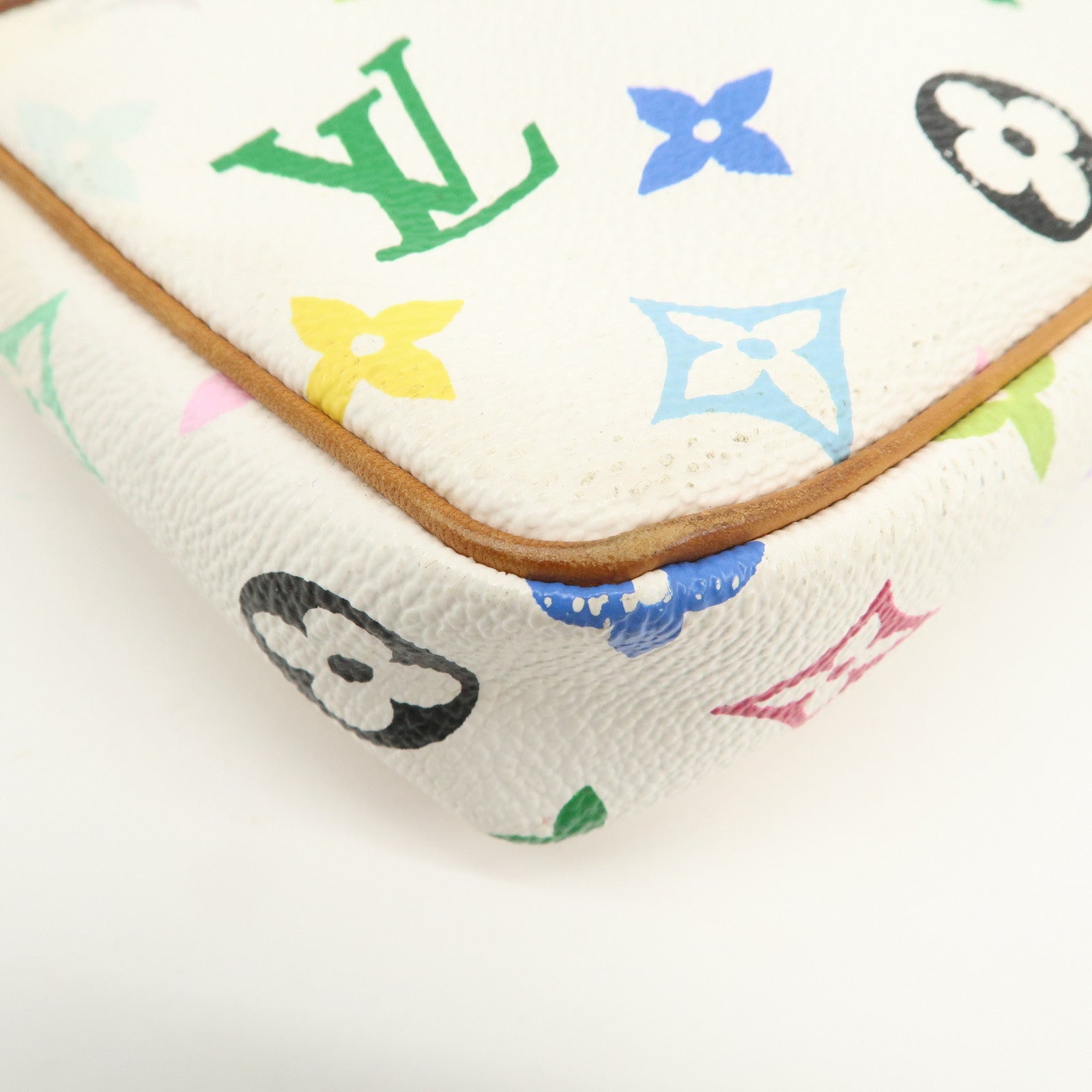 Louis Vuitton Monogram Multicolor Pochette Accessoires Blanc M92649