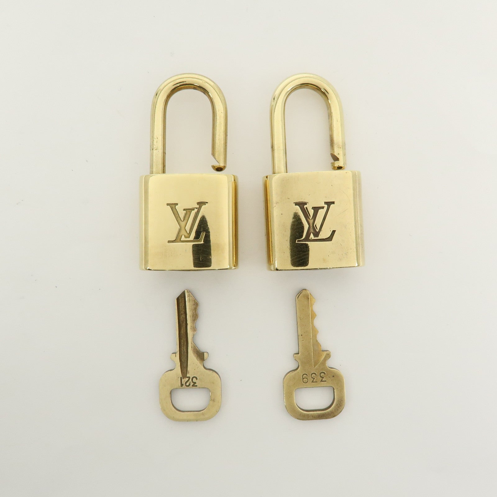 Louis Vuitton Set of 10 Lock & Key Cadena Key Lock Used