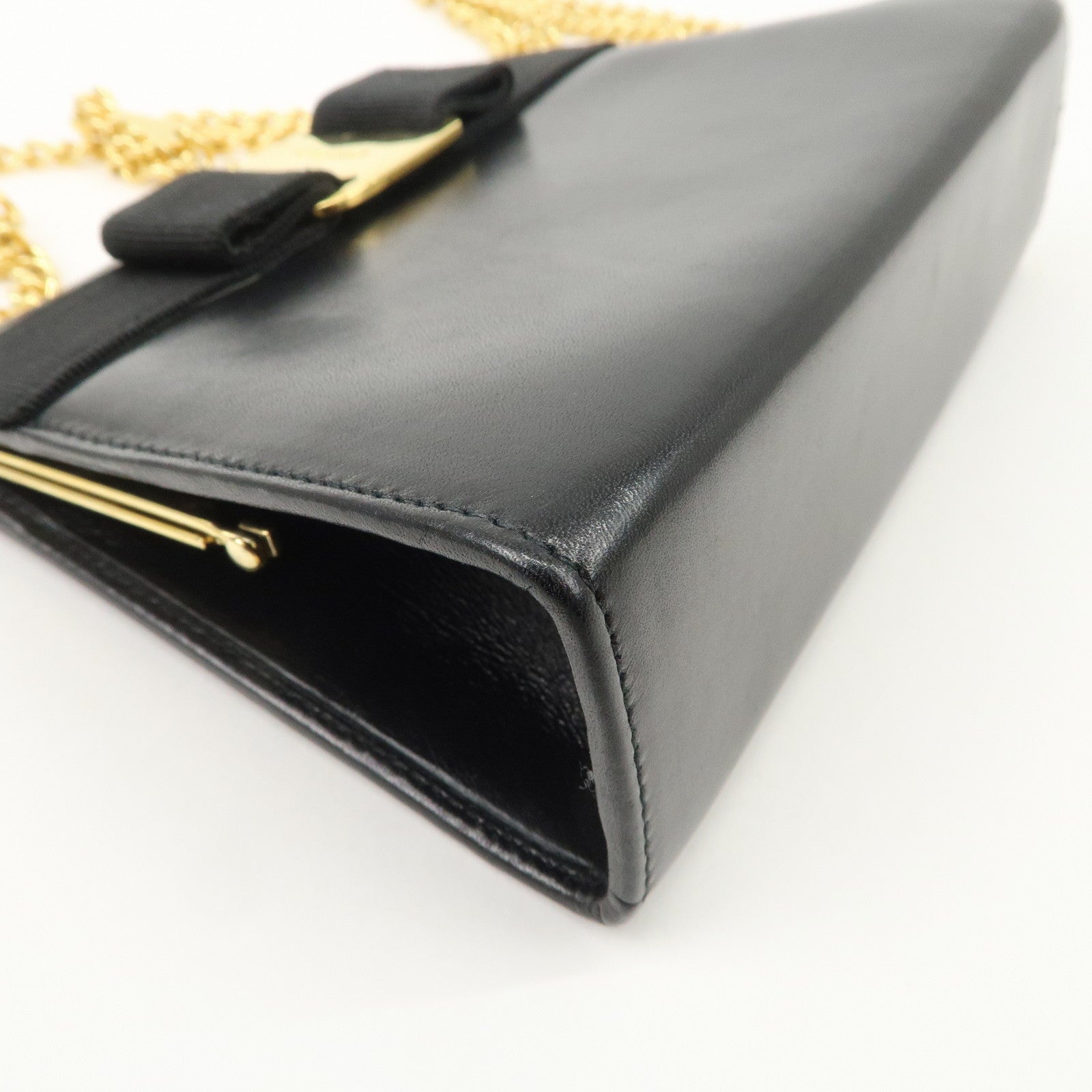 Ferragamo Vara Leather Ribbon Mini Chain Shoulder Bag Black Used