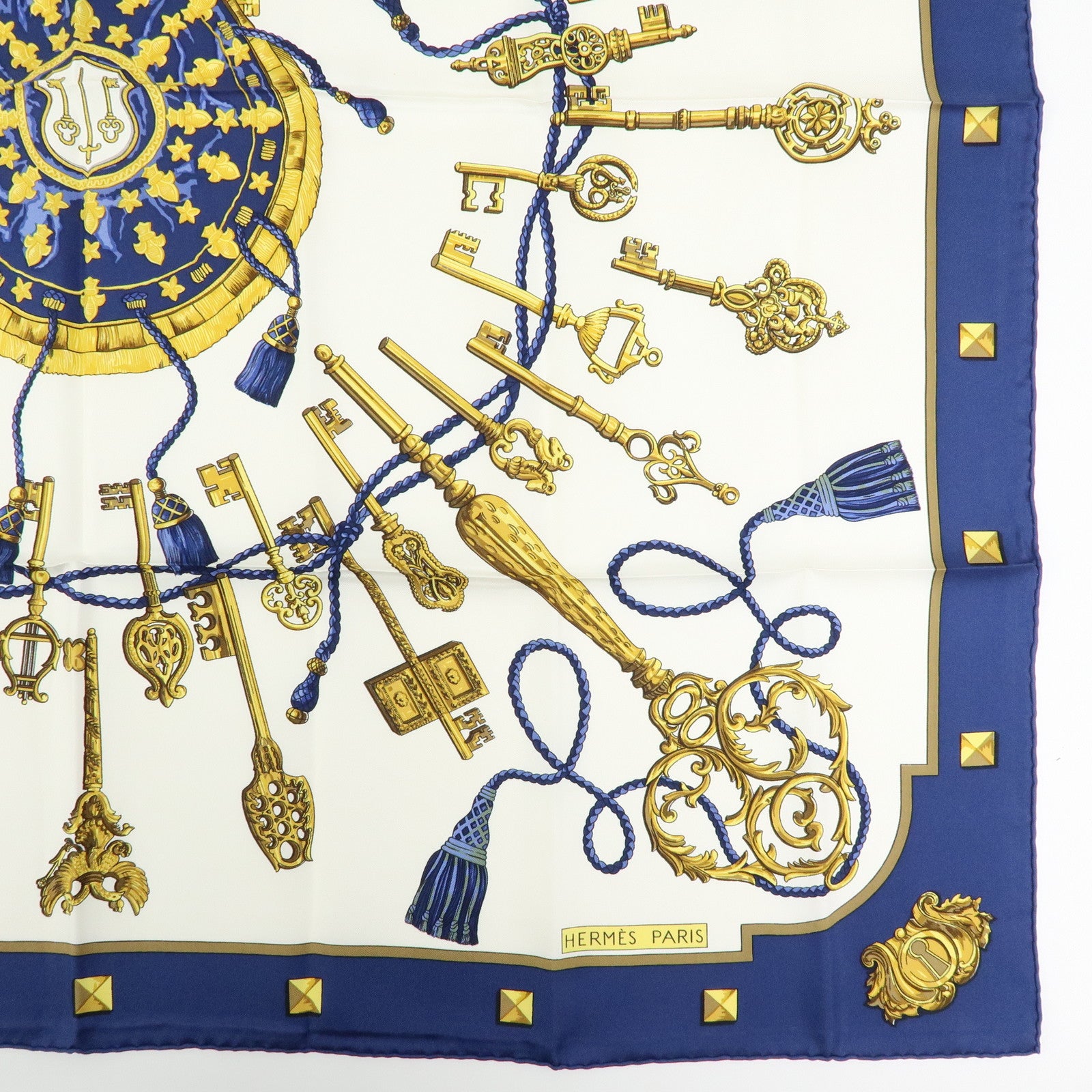 HERMES Carre 90 Silk 100% Scarf LES CLES THE KEYS RARE White Navy