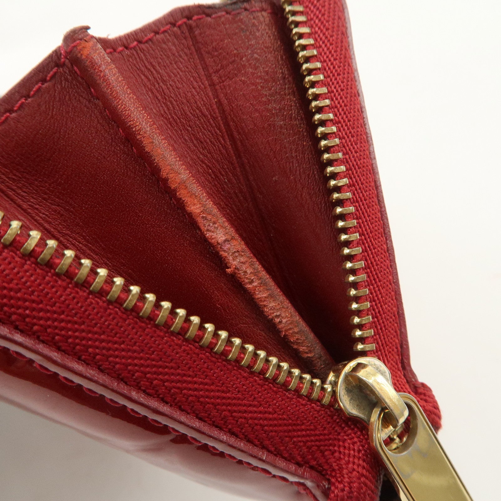 Louis Vuitton Monogram Vernis Zippy Coin Purse Pomme d'Amour M93608