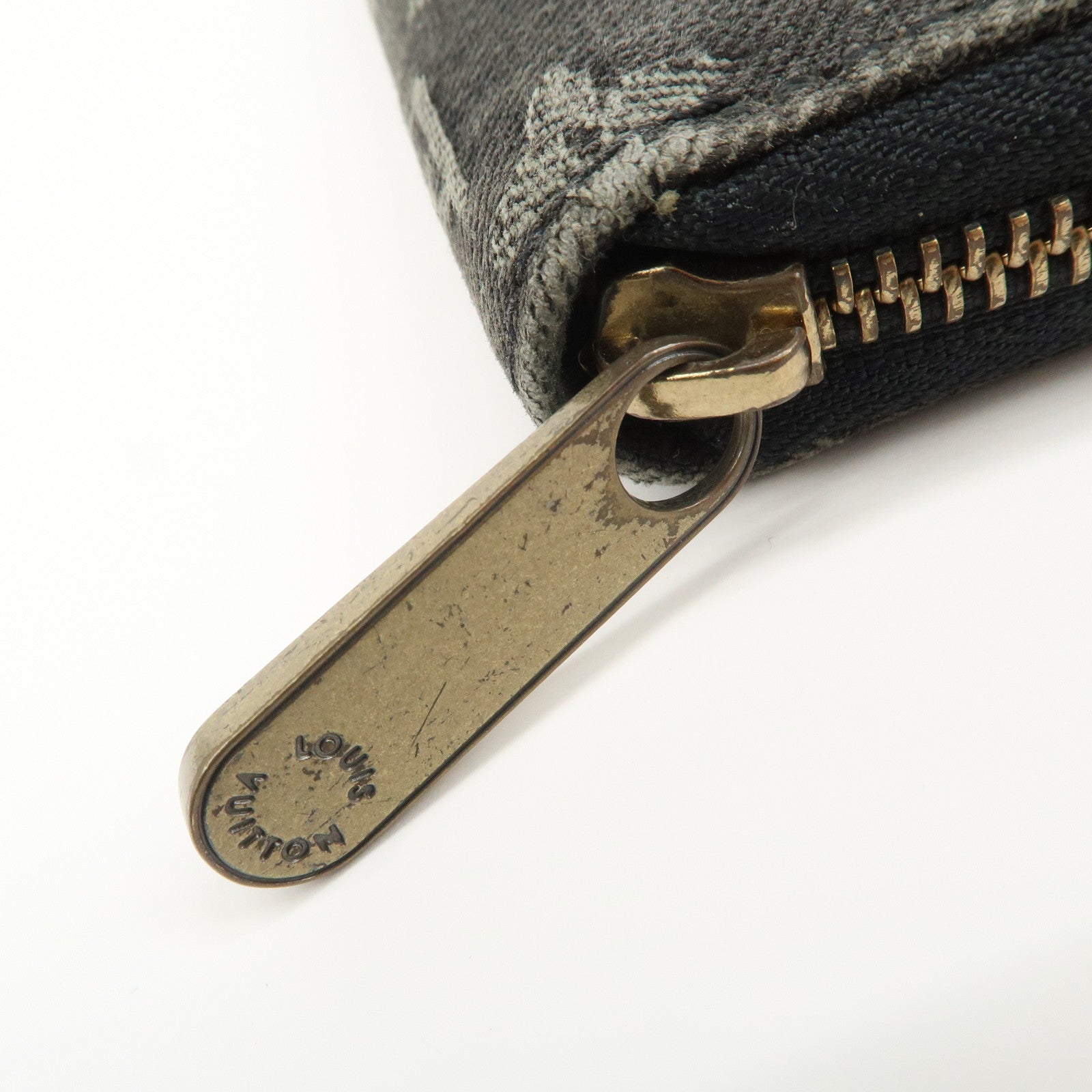 Louis Vuitton Monogram Denim Zippy Wallet Noir Black M95614