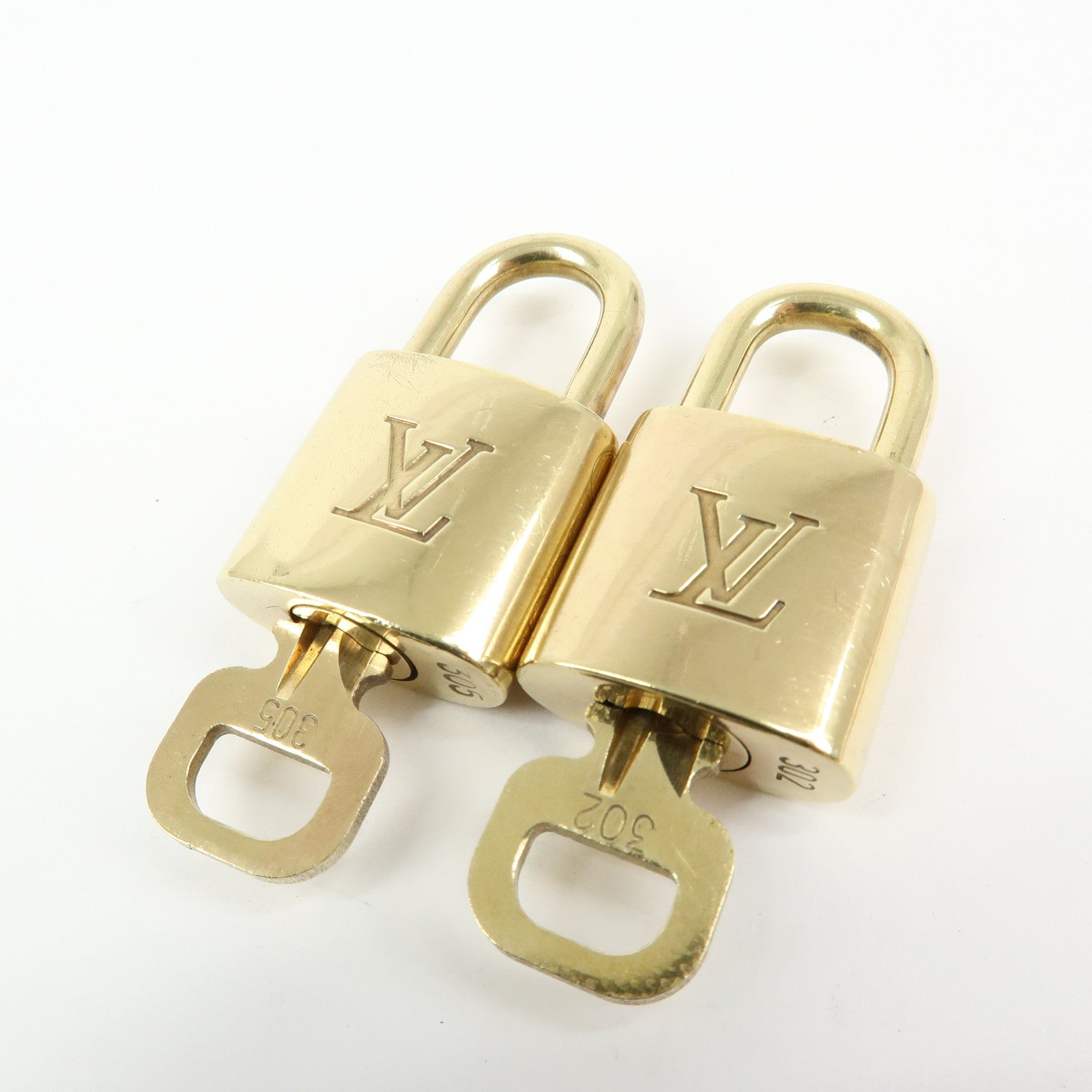 Louis Vuitton Set of 10 Lock & Key Cadena Key Lock Used