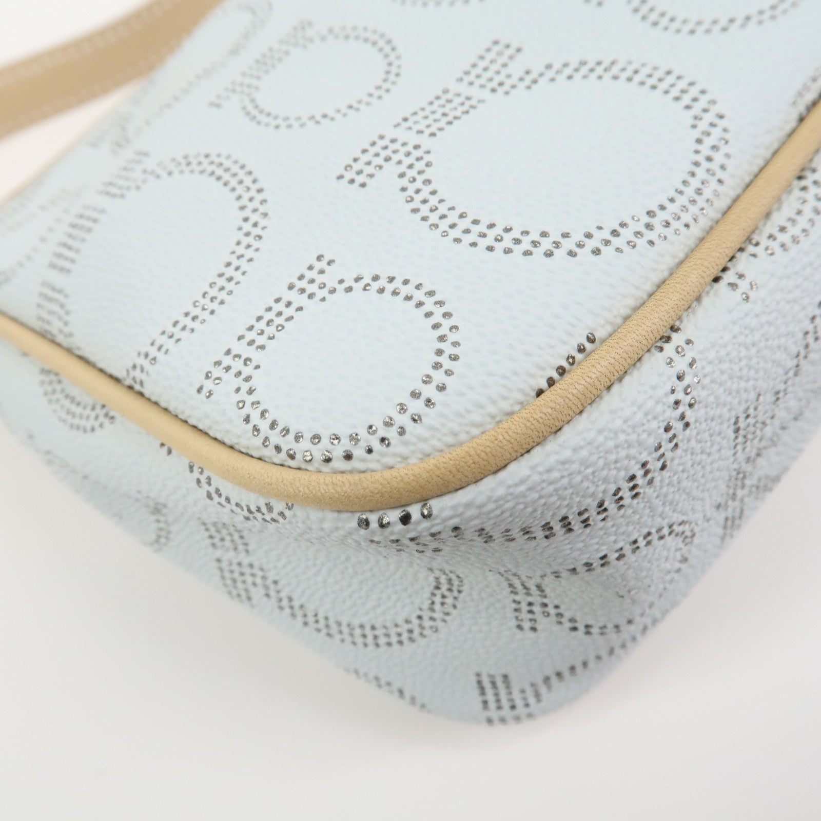 Ferragamo Gancini Leather Hand Bag Shoulder Bag AAU-21 7497