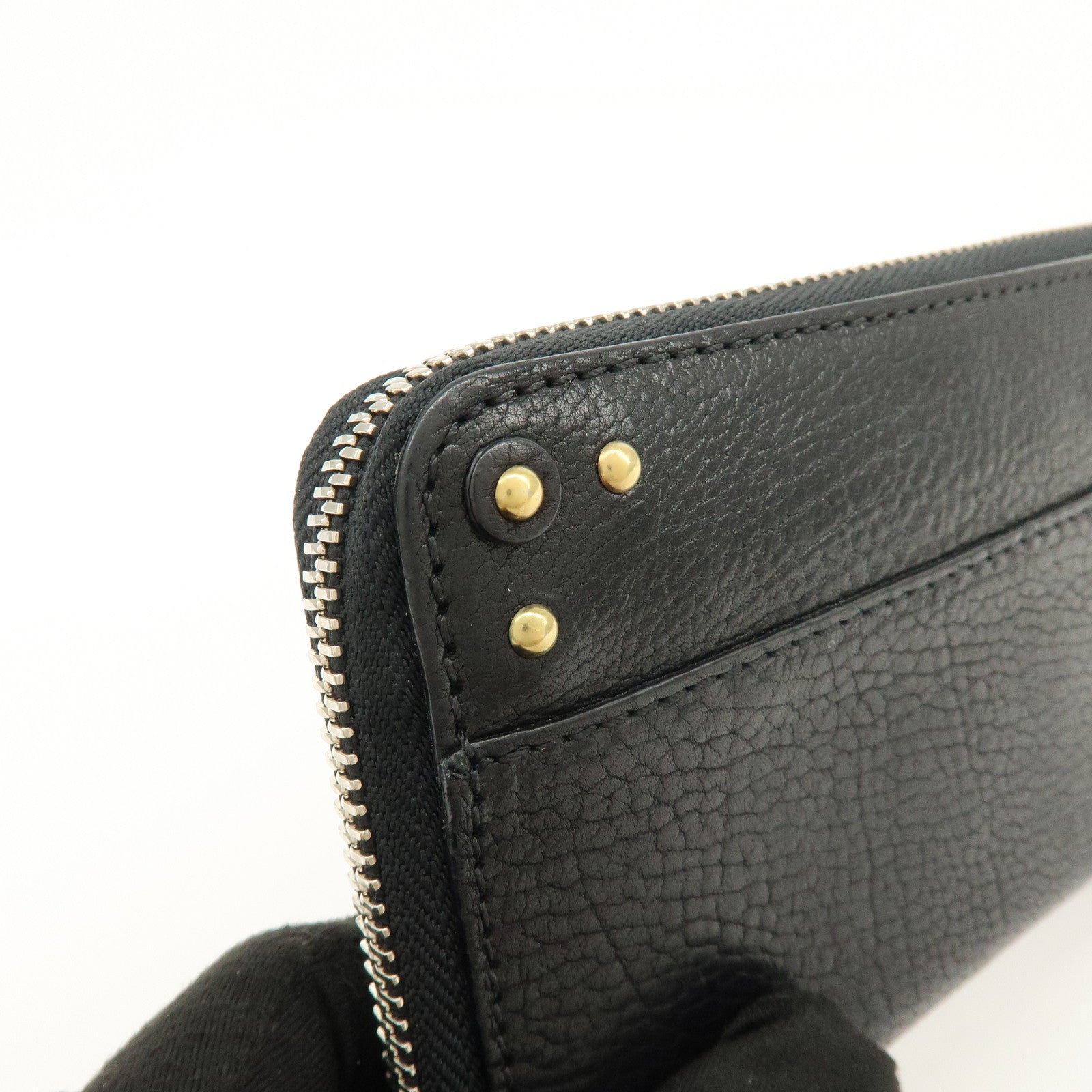 Chloe Aurora Studs Leather Zippy Long Wallet Black