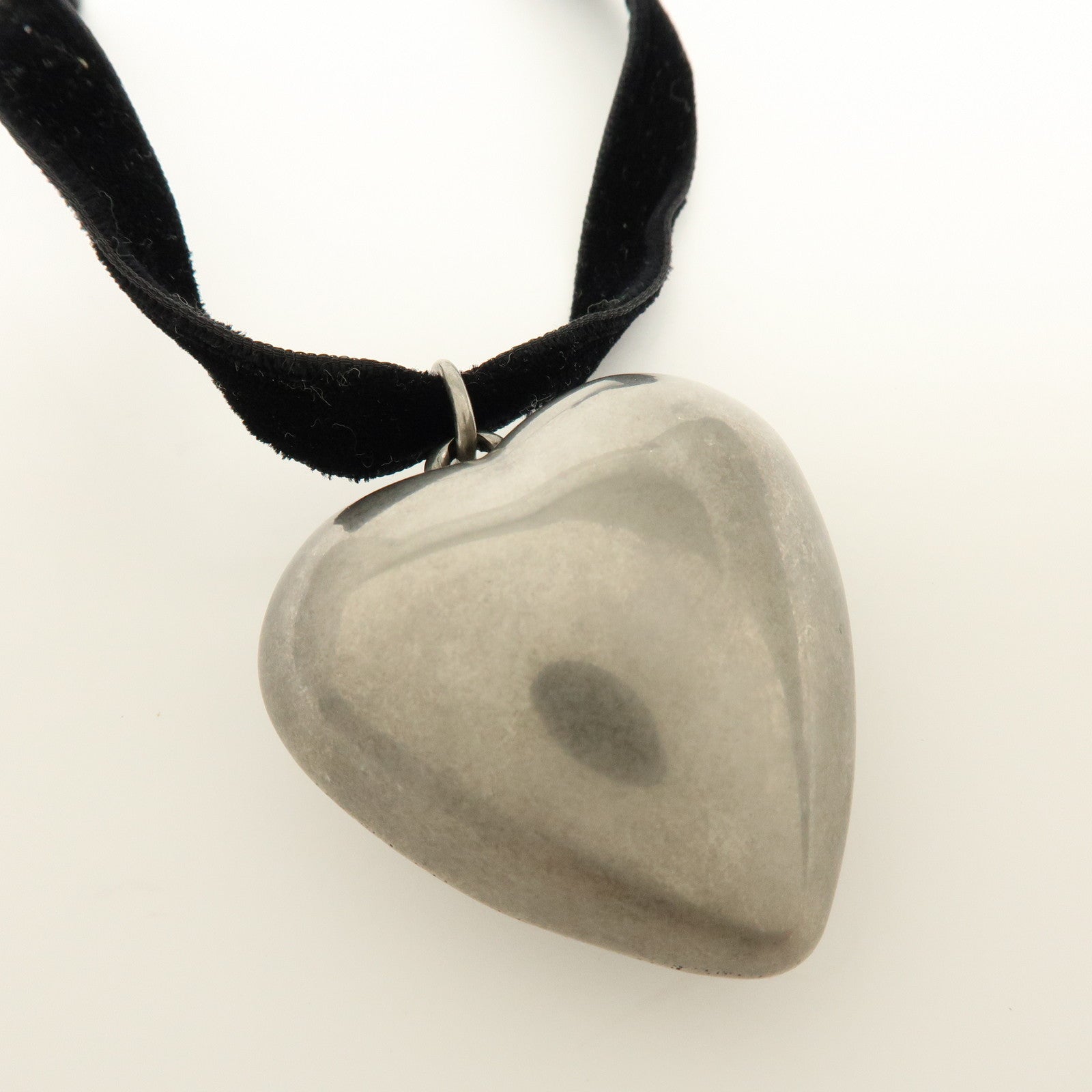 SAINT LAURENT PARIS Velour Oversize Heart Choker Necklace Silver