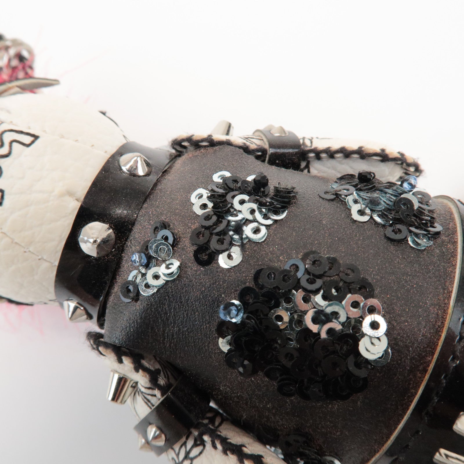 MCM Rabbit Skateboard Leather Metal Key Holder Ivory Black