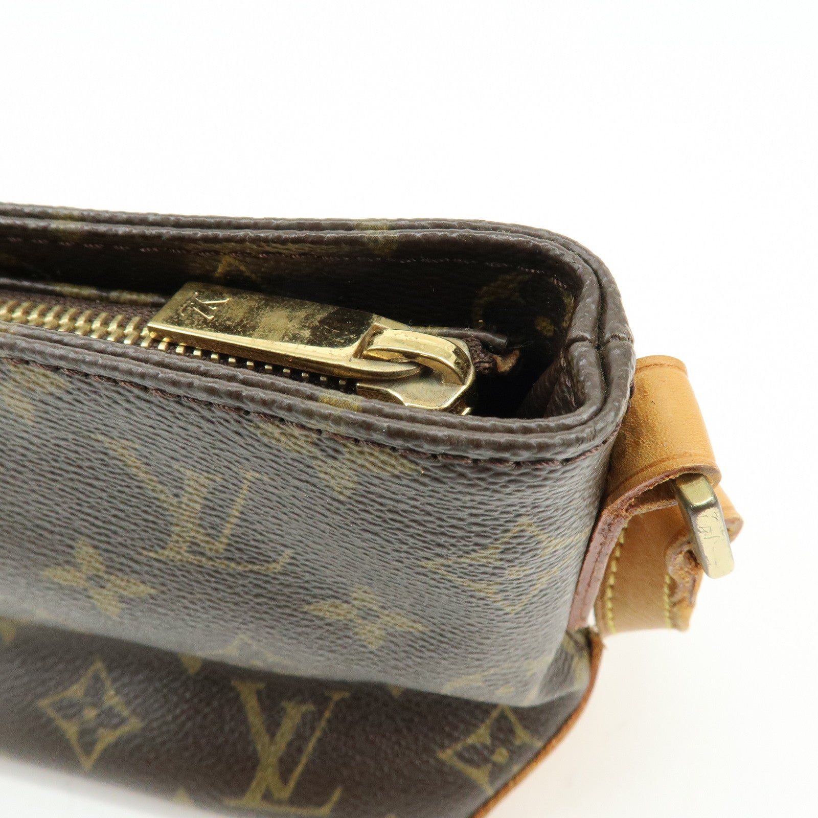 Louis Vuitton Monogram Trotteur Canvas Shoulder Bag Brown M51240